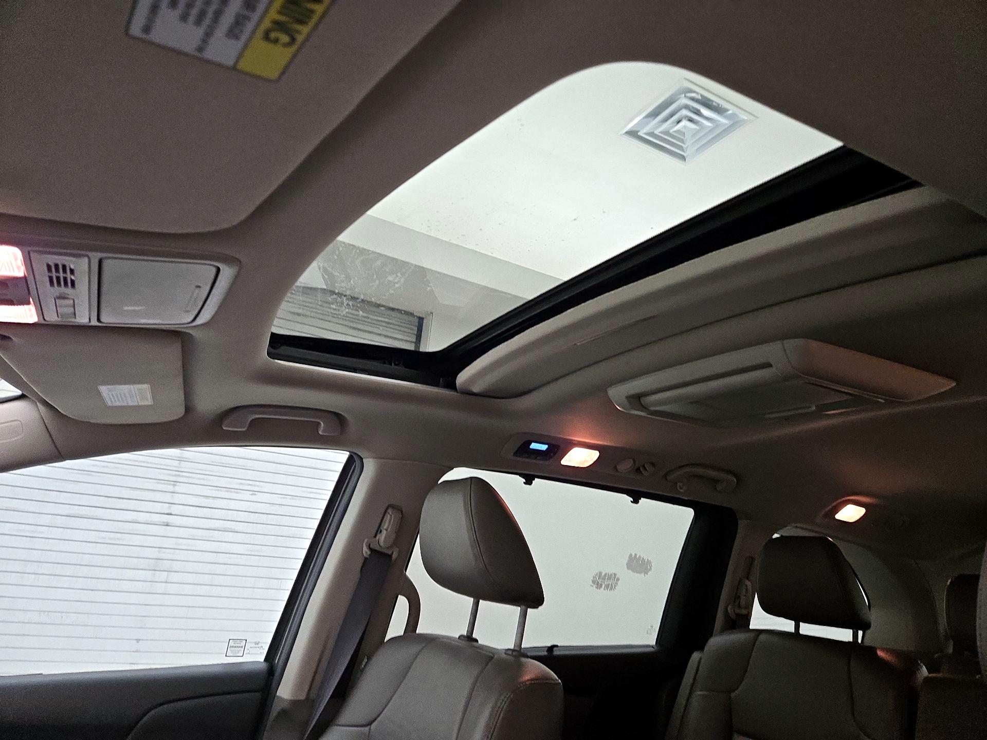 Thumbnail: 2014 Honda Odyssey - 19