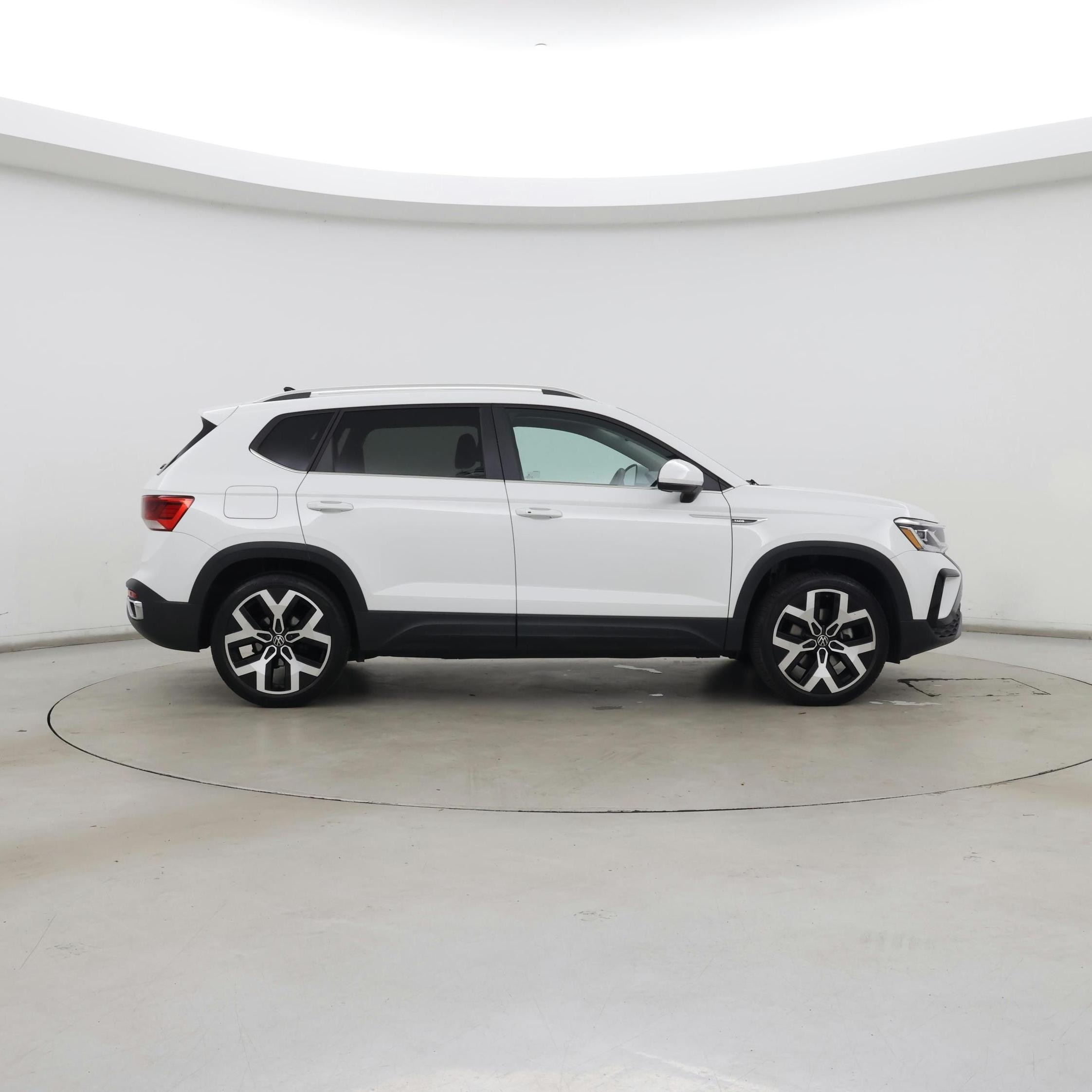 Thumbnail: 2022 Volkswagen Taos - 7