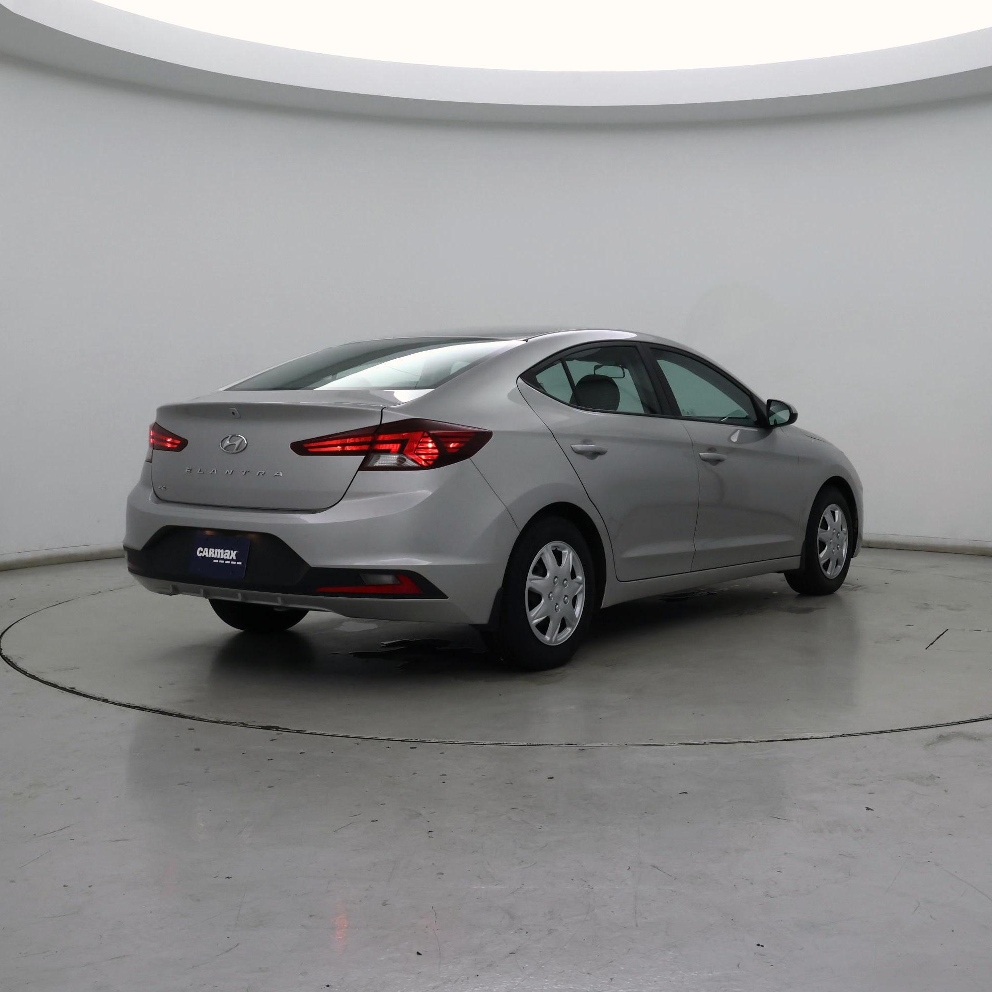 Thumbnail: 2020 Hyundai Elantra - 8