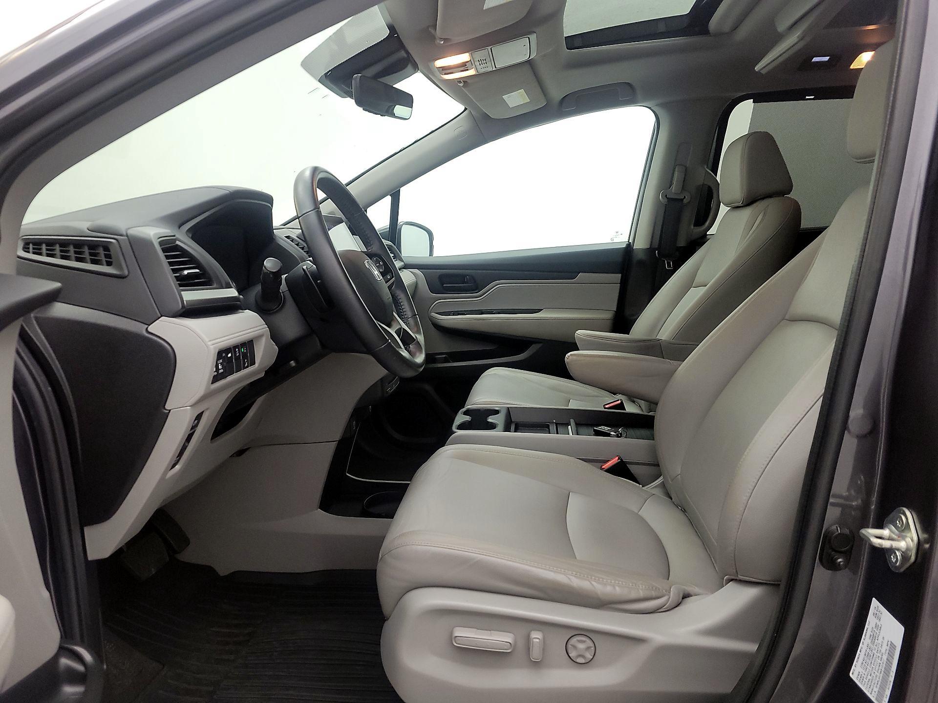 Thumbnail: 2019 Honda Odyssey - 11