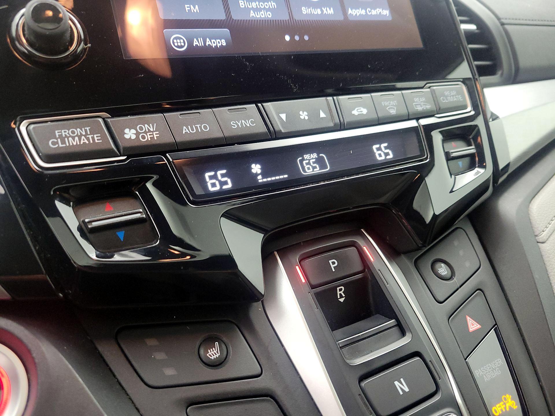 Thumbnail: 2019 Honda Odyssey - 16