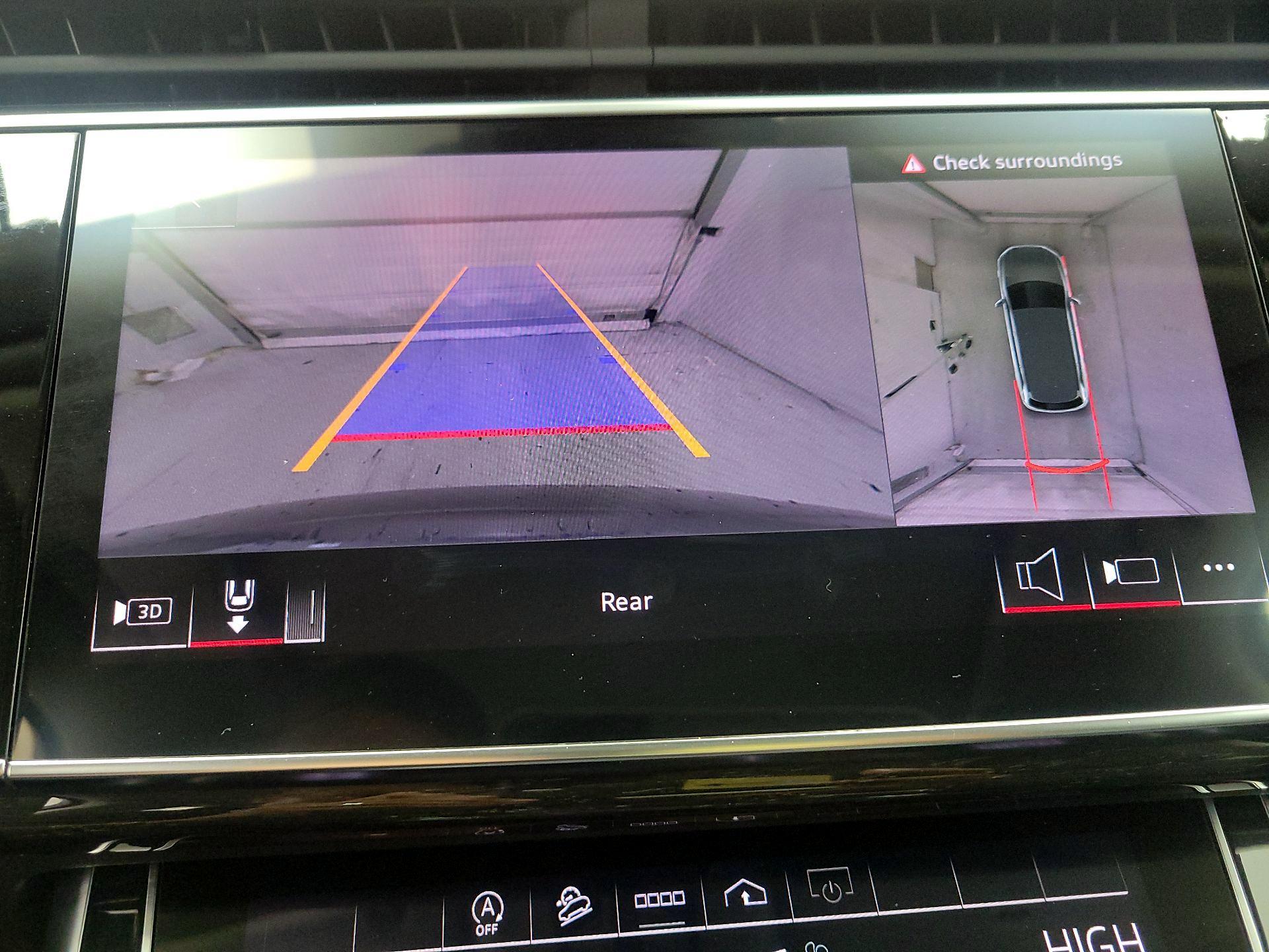 Thumbnail: 2022 Audi Q7 - 15