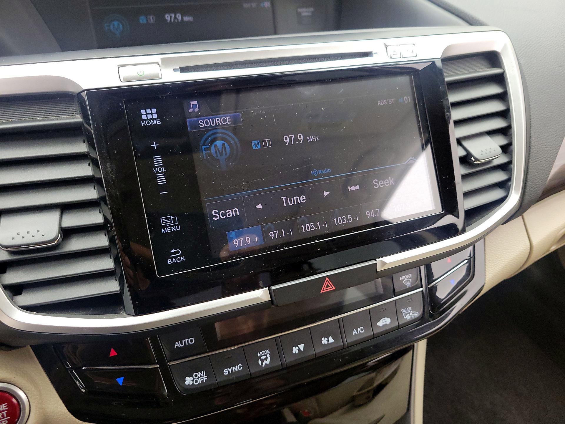 Thumbnail: 2016 Honda Accord - 15