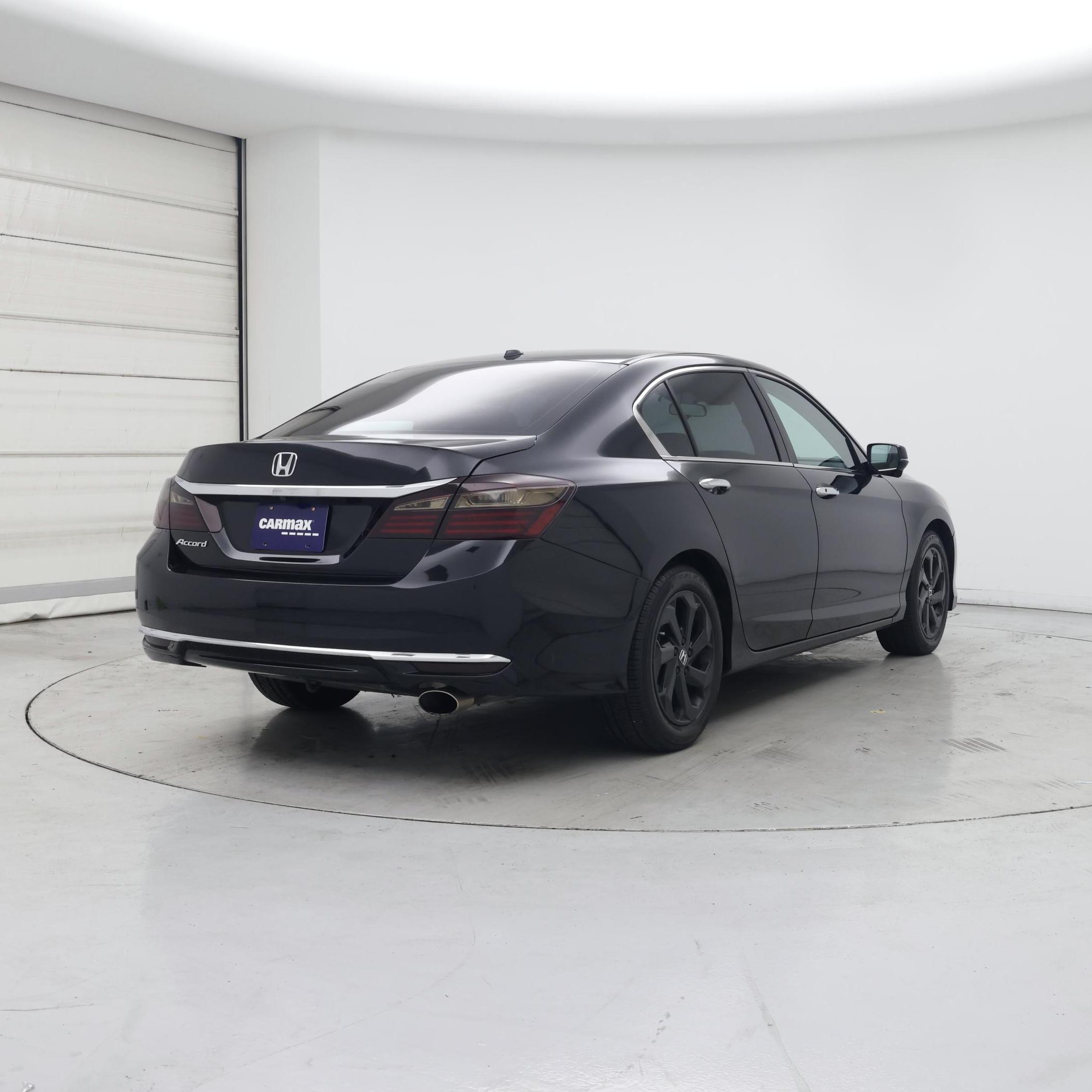 Thumbnail: 2016 Honda Accord - 8
