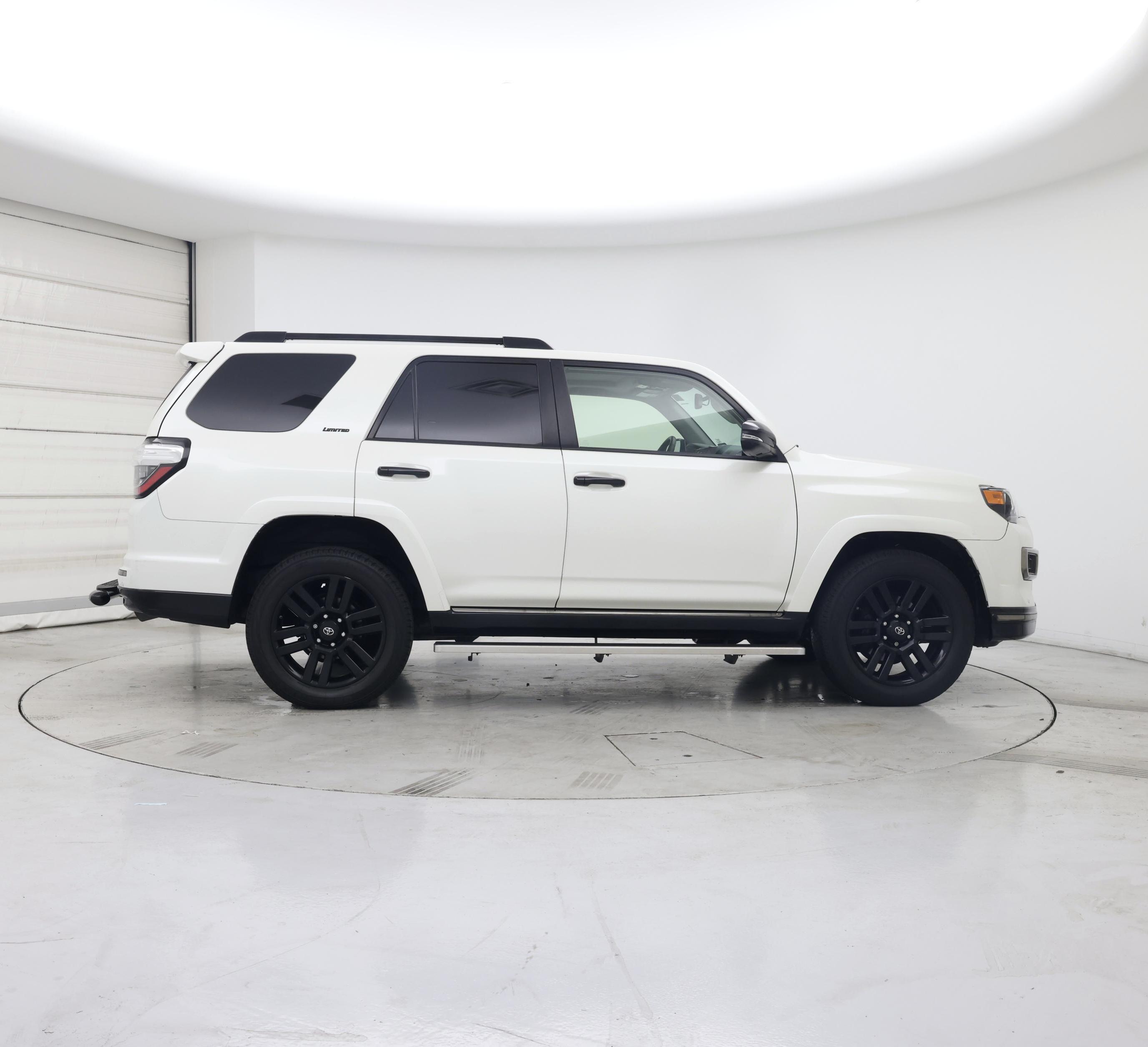 Thumbnail: 2019 Toyota 4Runner - 7