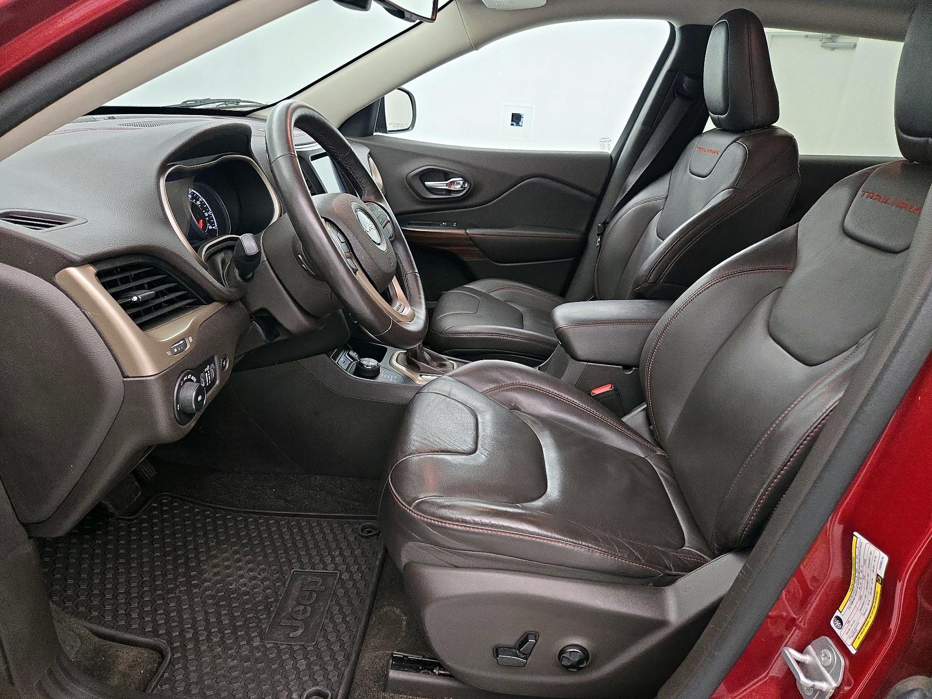 Thumbnail: 2015 Jeep Cherokee - 11