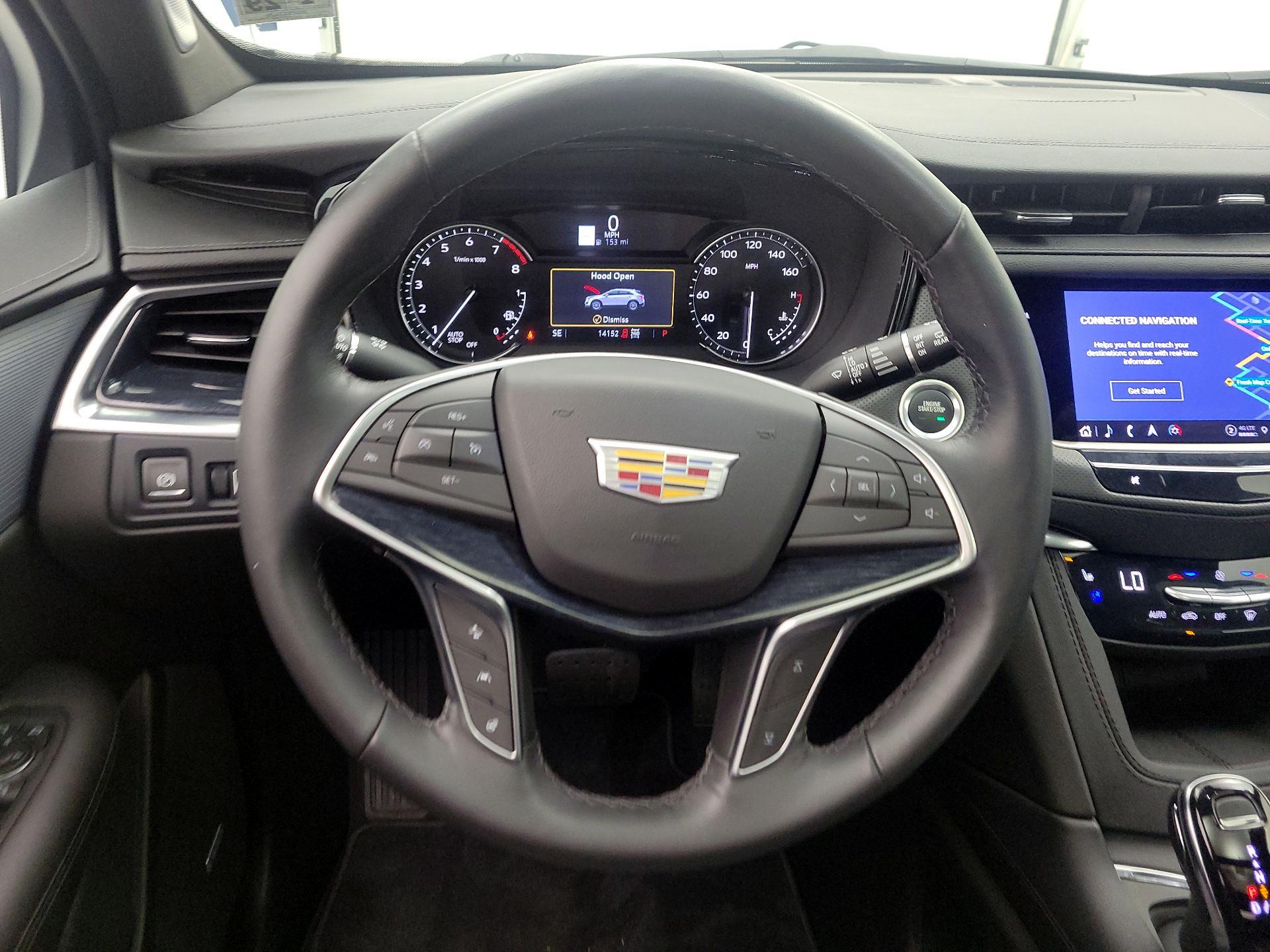 Thumbnail: 2024 Cadillac XT5 - 10