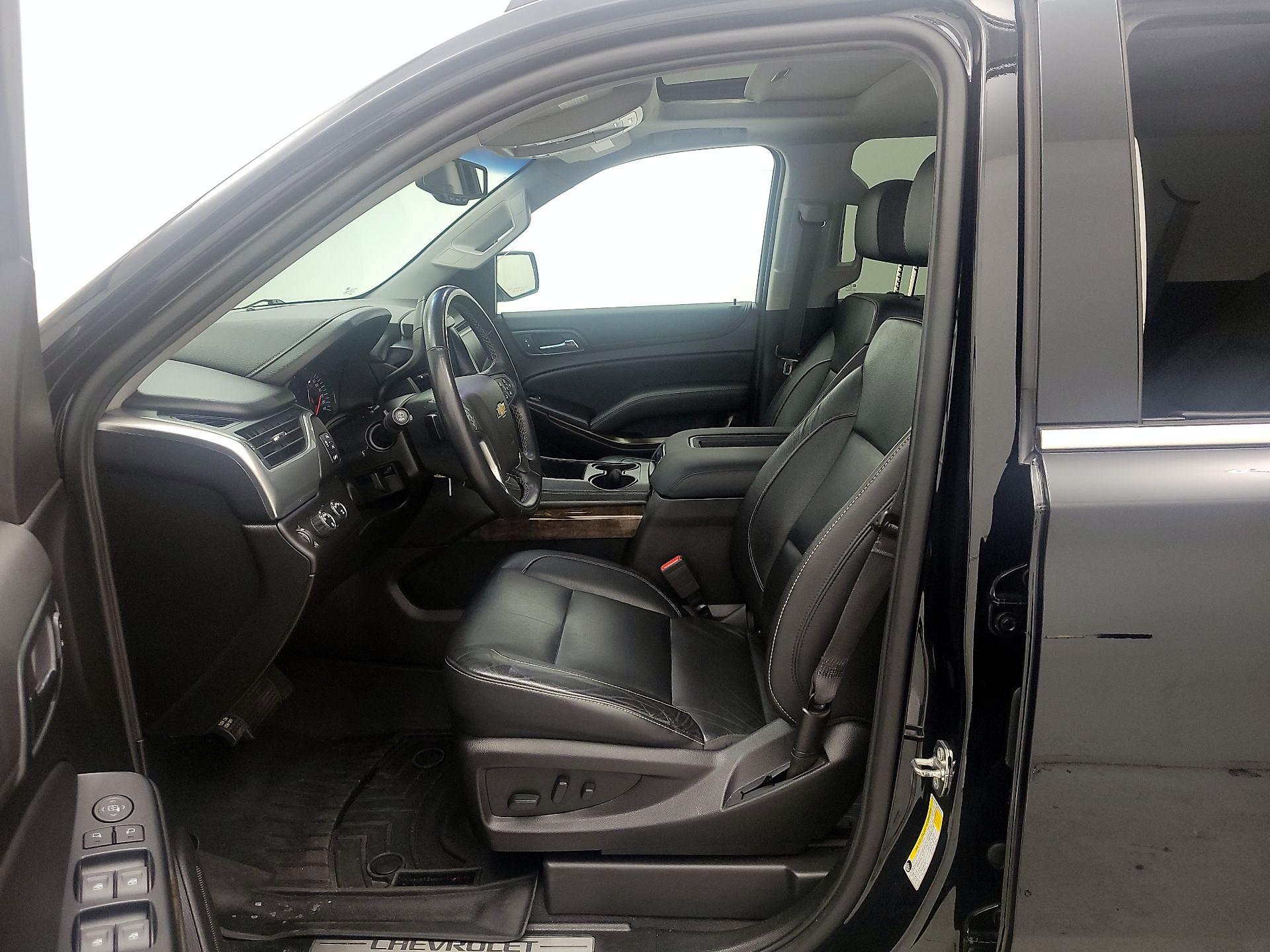 Thumbnail: 2019 Chevrolet Tahoe - 11