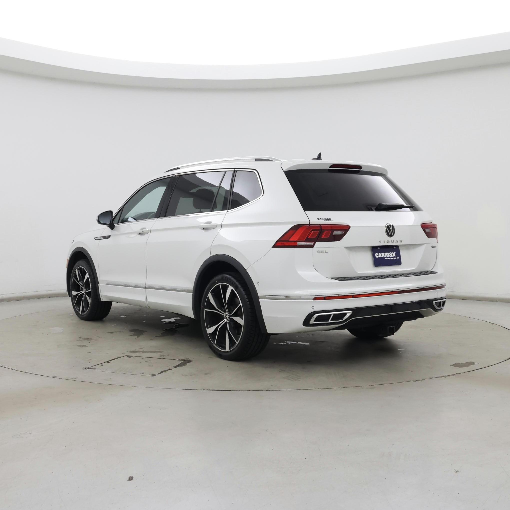 Thumbnail: 2023 Volkswagen Tiguan - 2