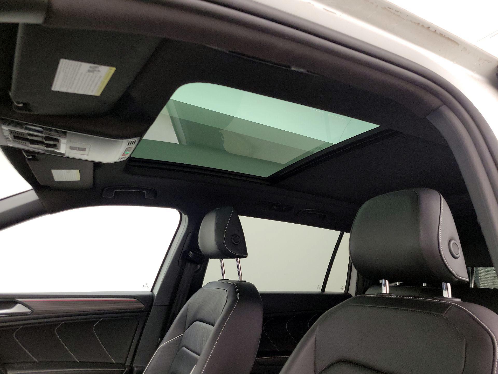 Thumbnail: 2023 Volkswagen Tiguan - 20