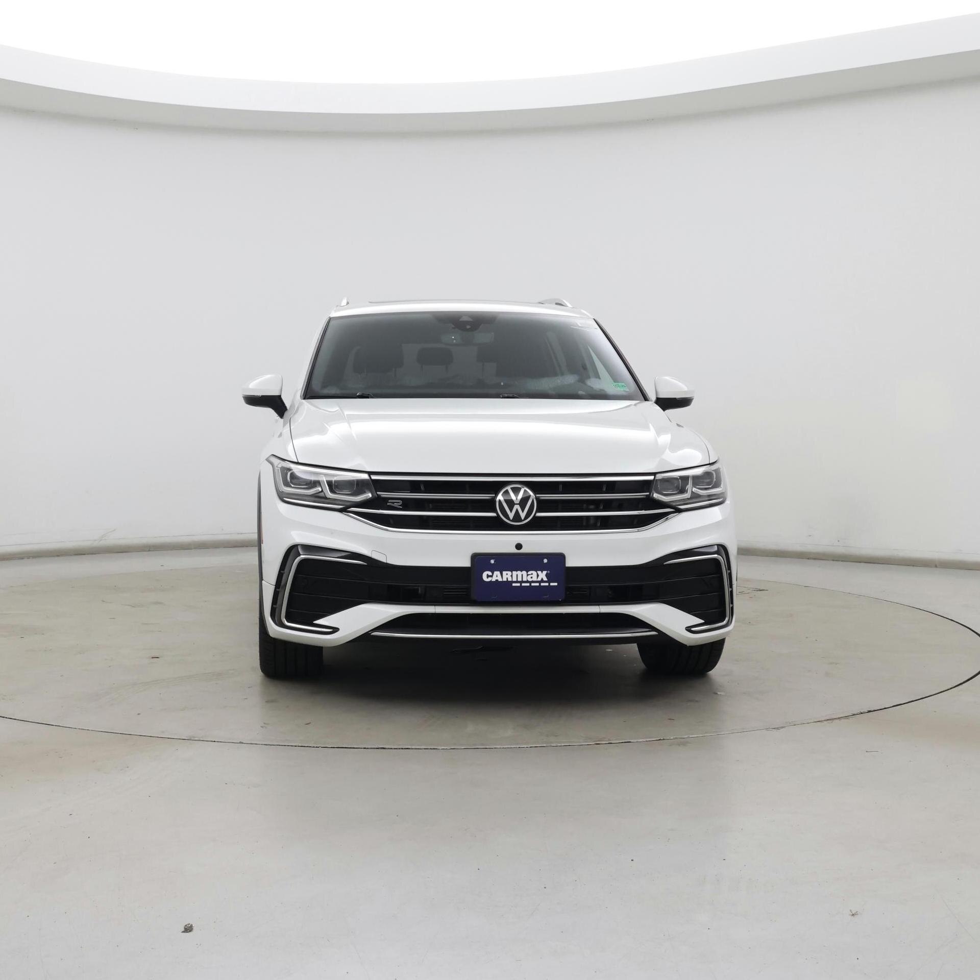 Thumbnail: 2023 Volkswagen Tiguan - 5