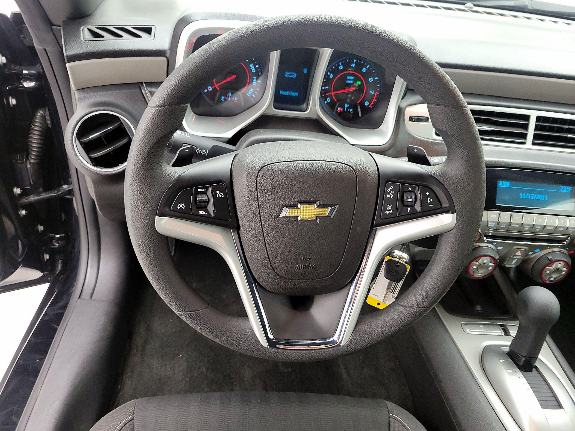 Thumbnail: 2015 Chevrolet Camaro - 10