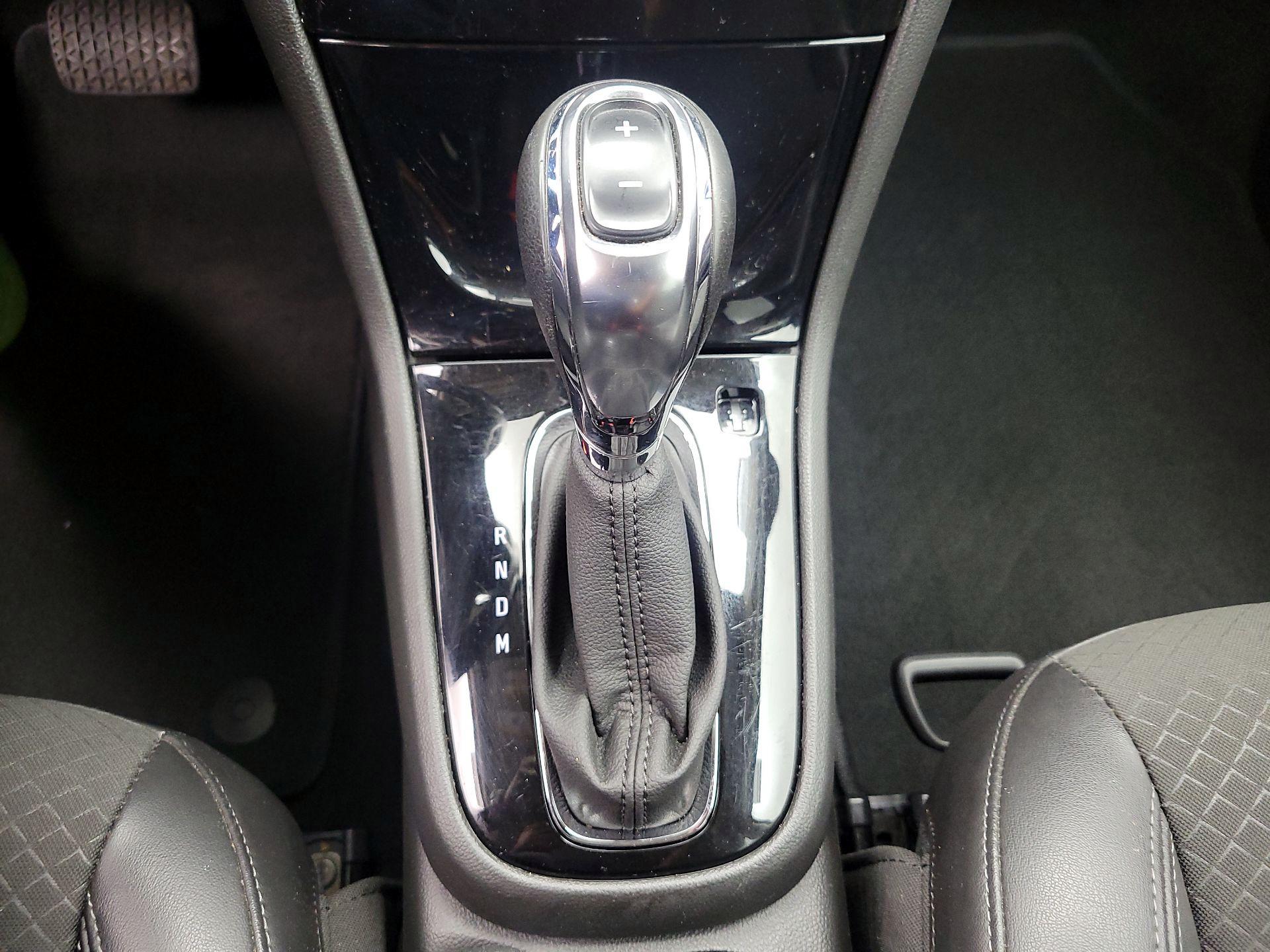 Thumbnail: 2018 Buick Encore - 17
