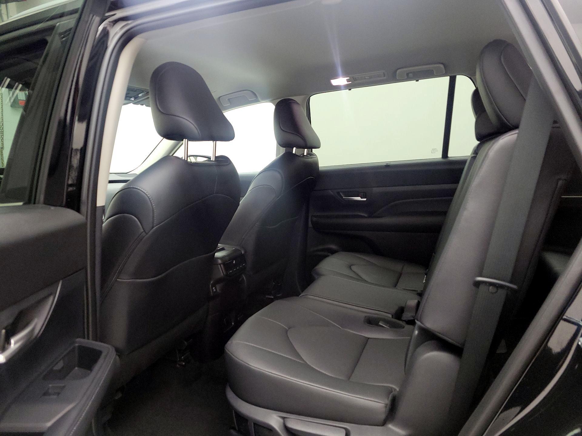 Thumbnail: 2025 Toyota Grand Highlander - 19
