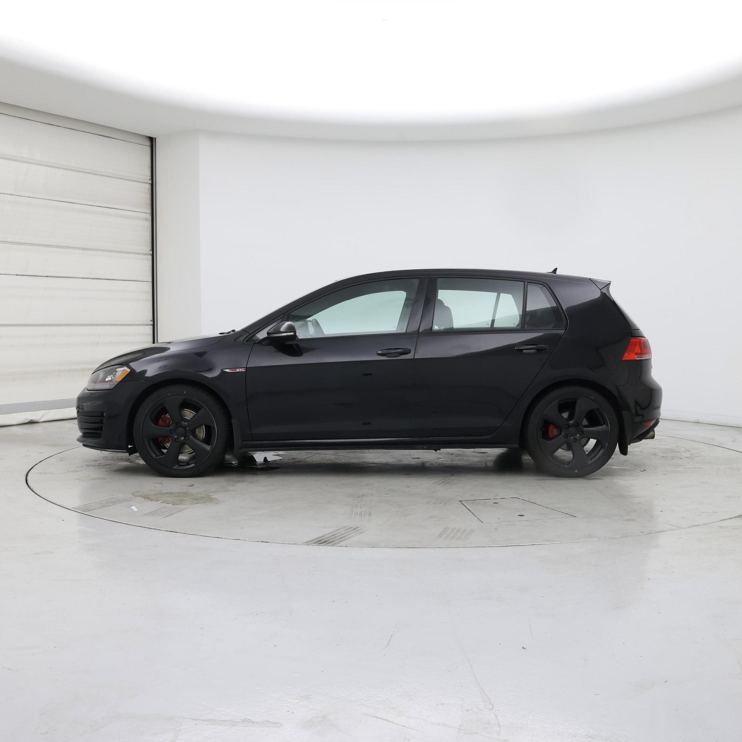 Thumbnail: 2015 Volkswagen Golf - 3