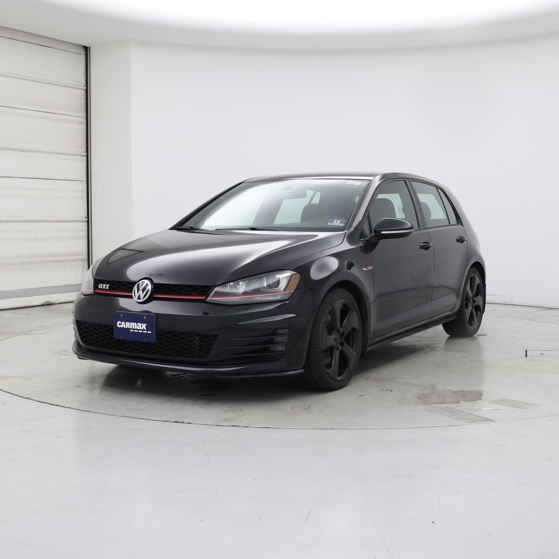 Thumbnail: 2015 Volkswagen Golf - 4
