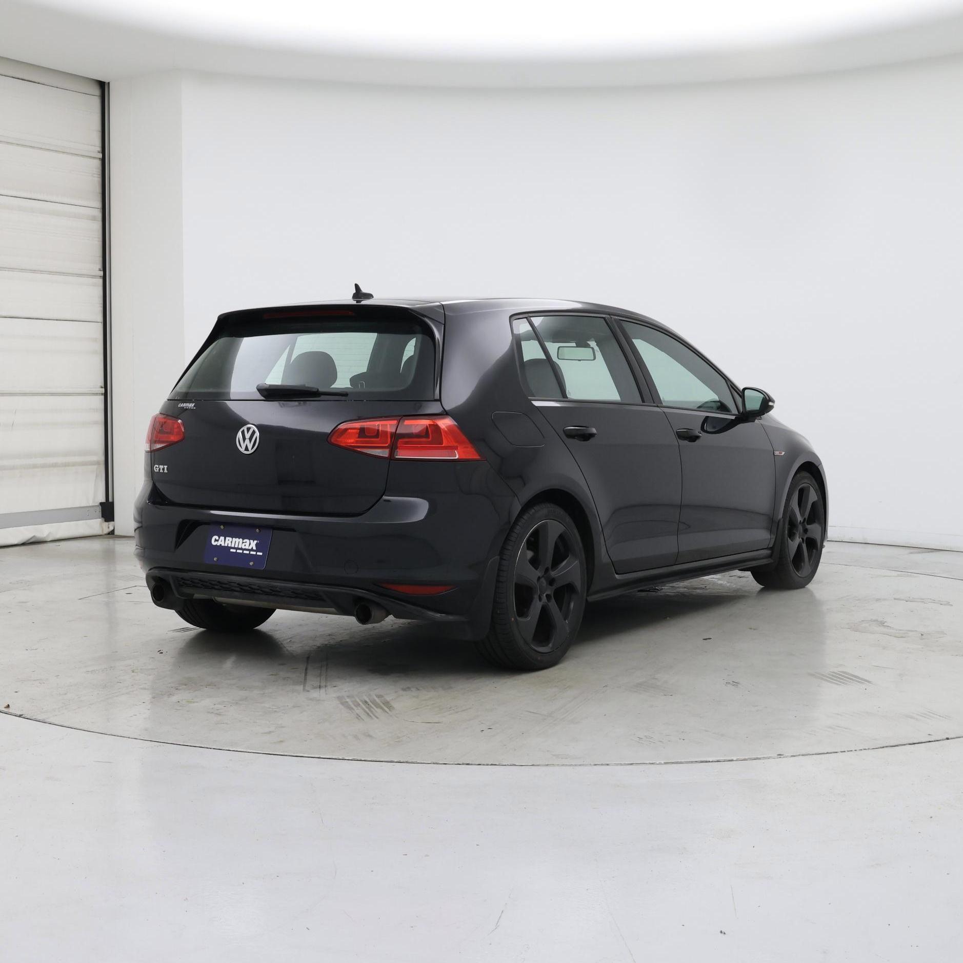 Thumbnail: 2015 Volkswagen Golf - 8
