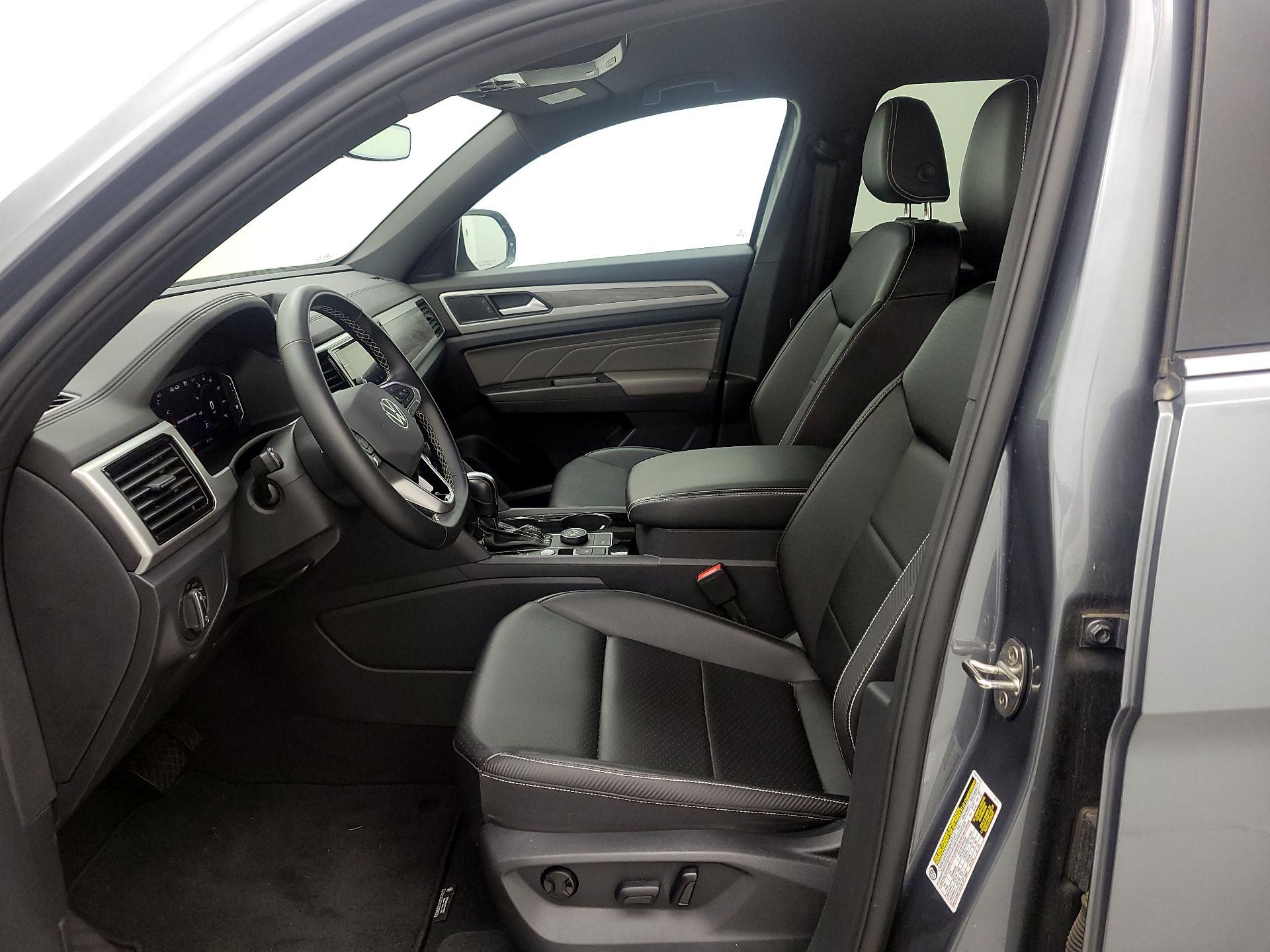 Thumbnail: 2022 Volkswagen Atlas - 11