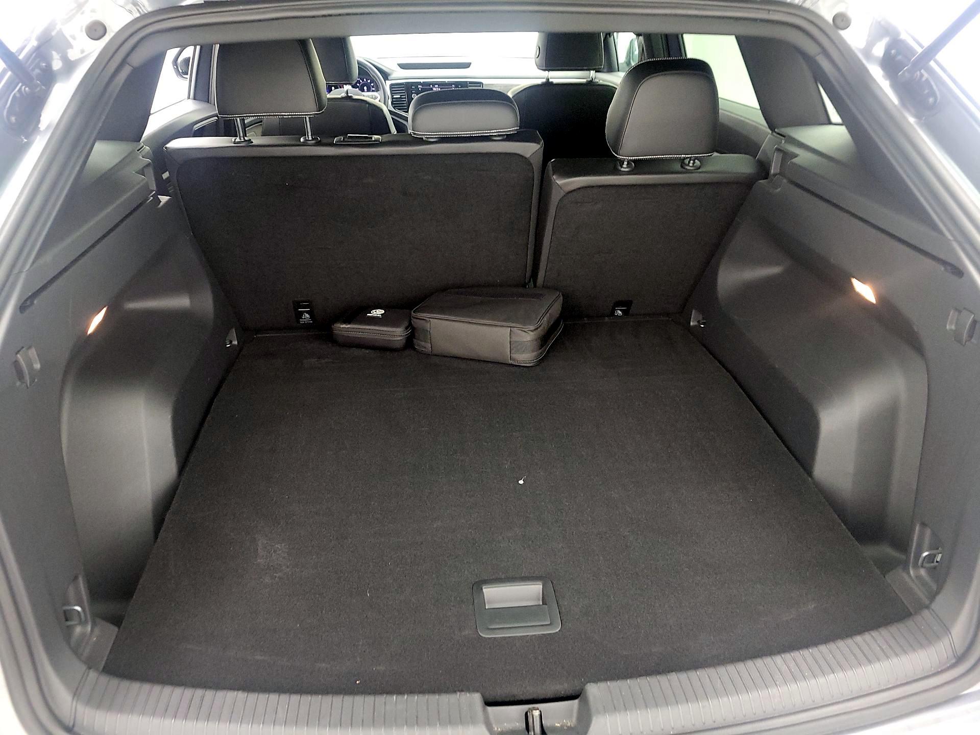 Thumbnail: 2022 Volkswagen Atlas - 19