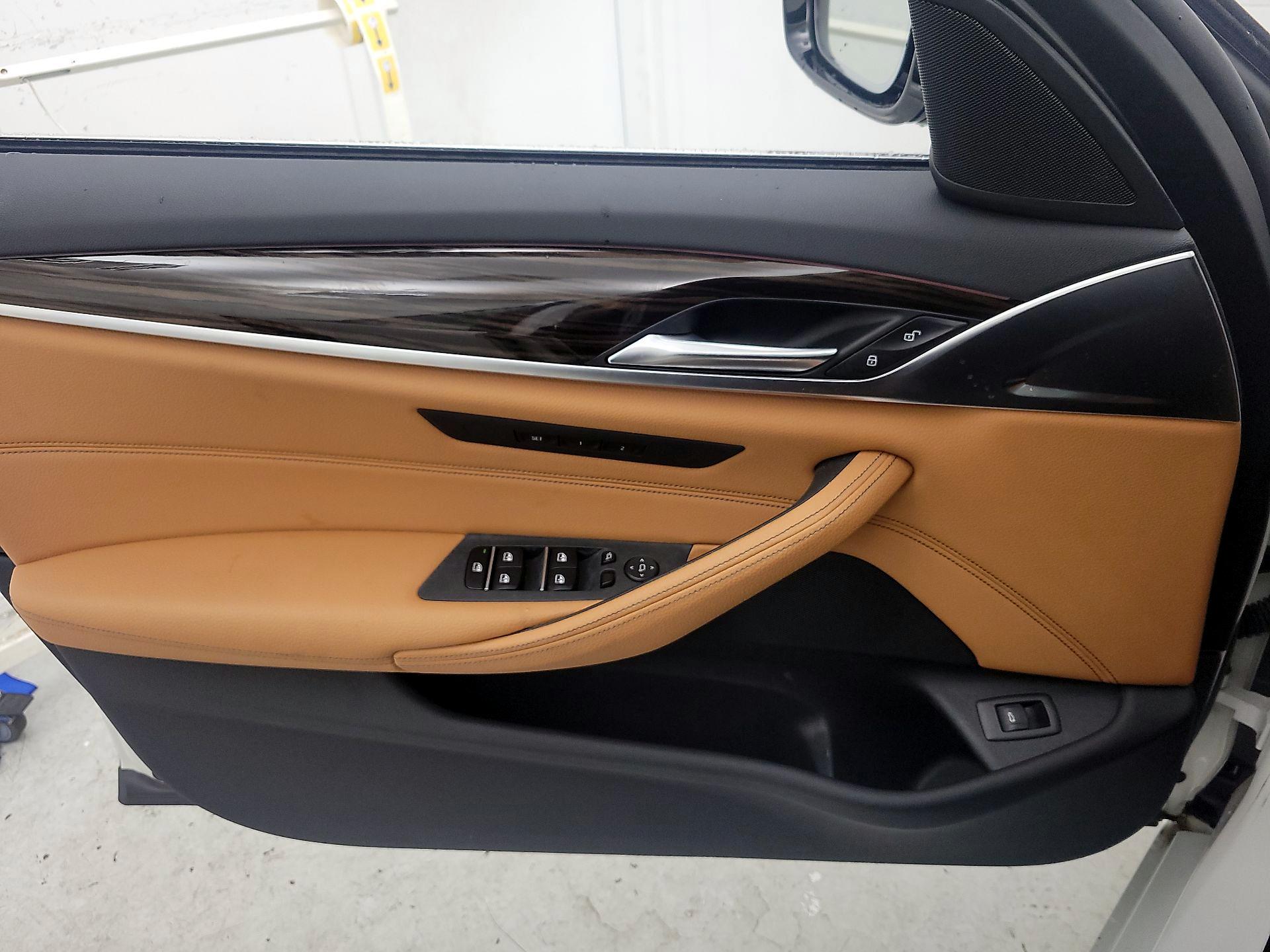 Thumbnail: 2019 BMW 5 Series - 12