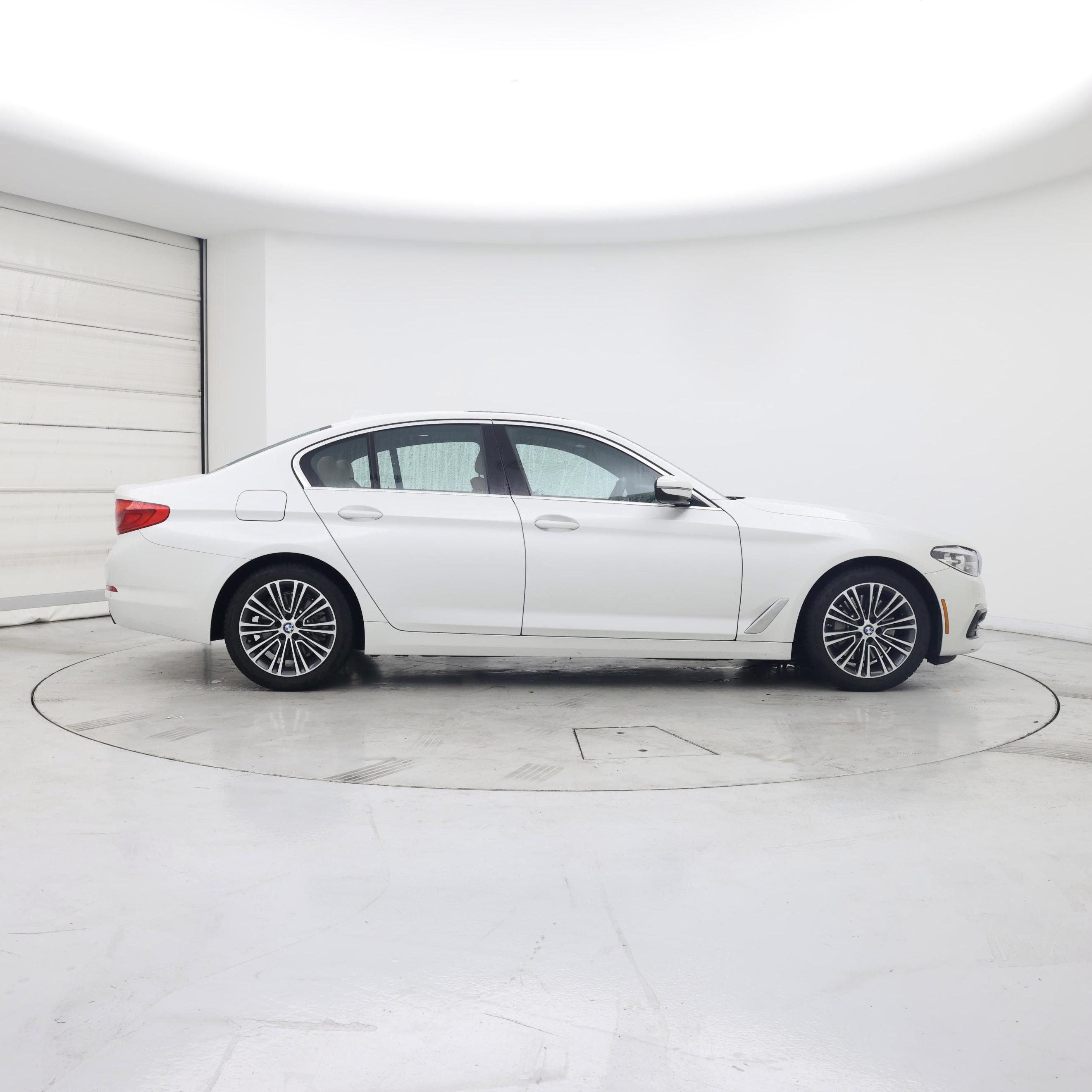 Thumbnail: 2019 BMW 5 Series - 7