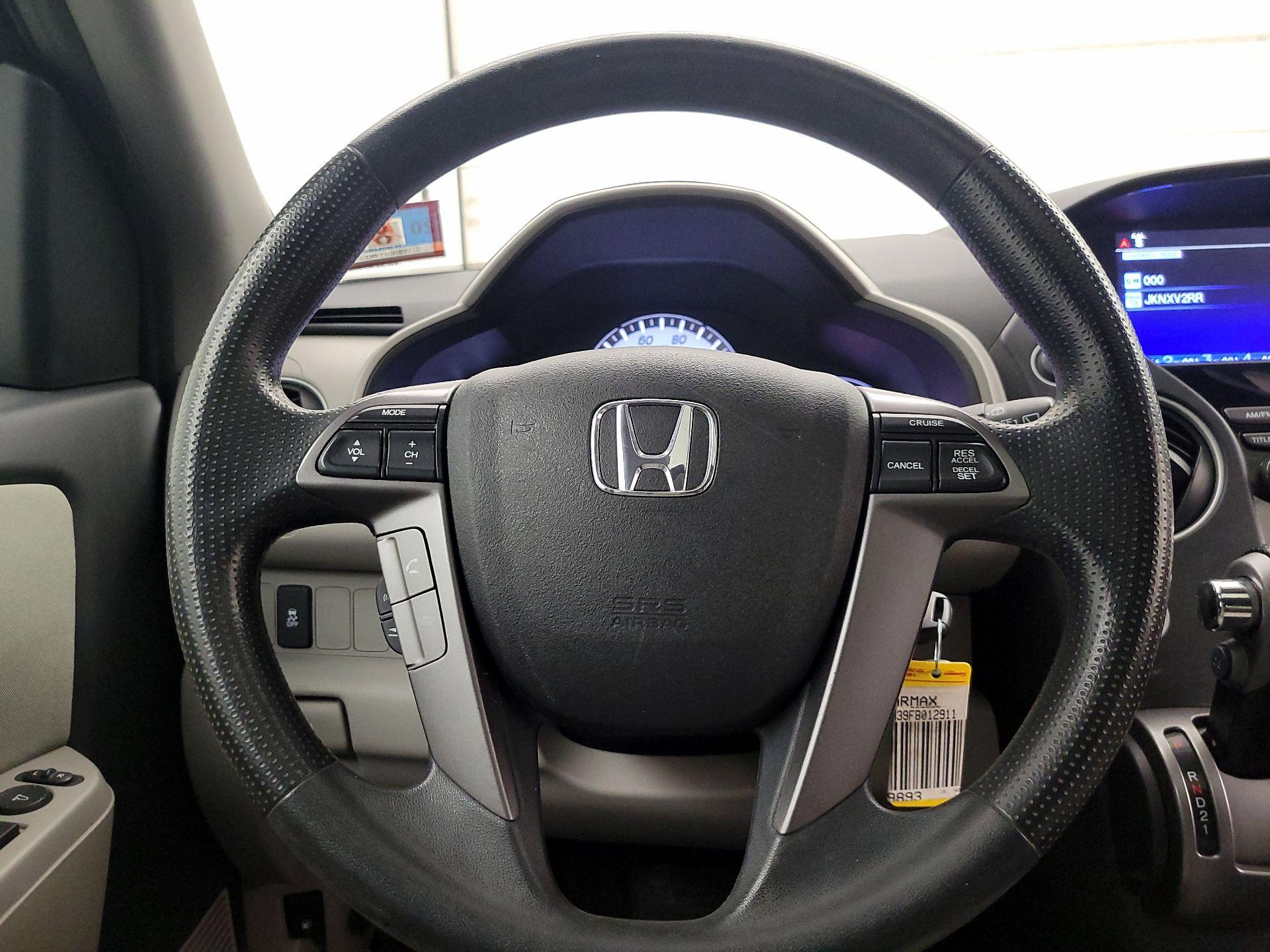Thumbnail: 2015 Honda Pilot - 10