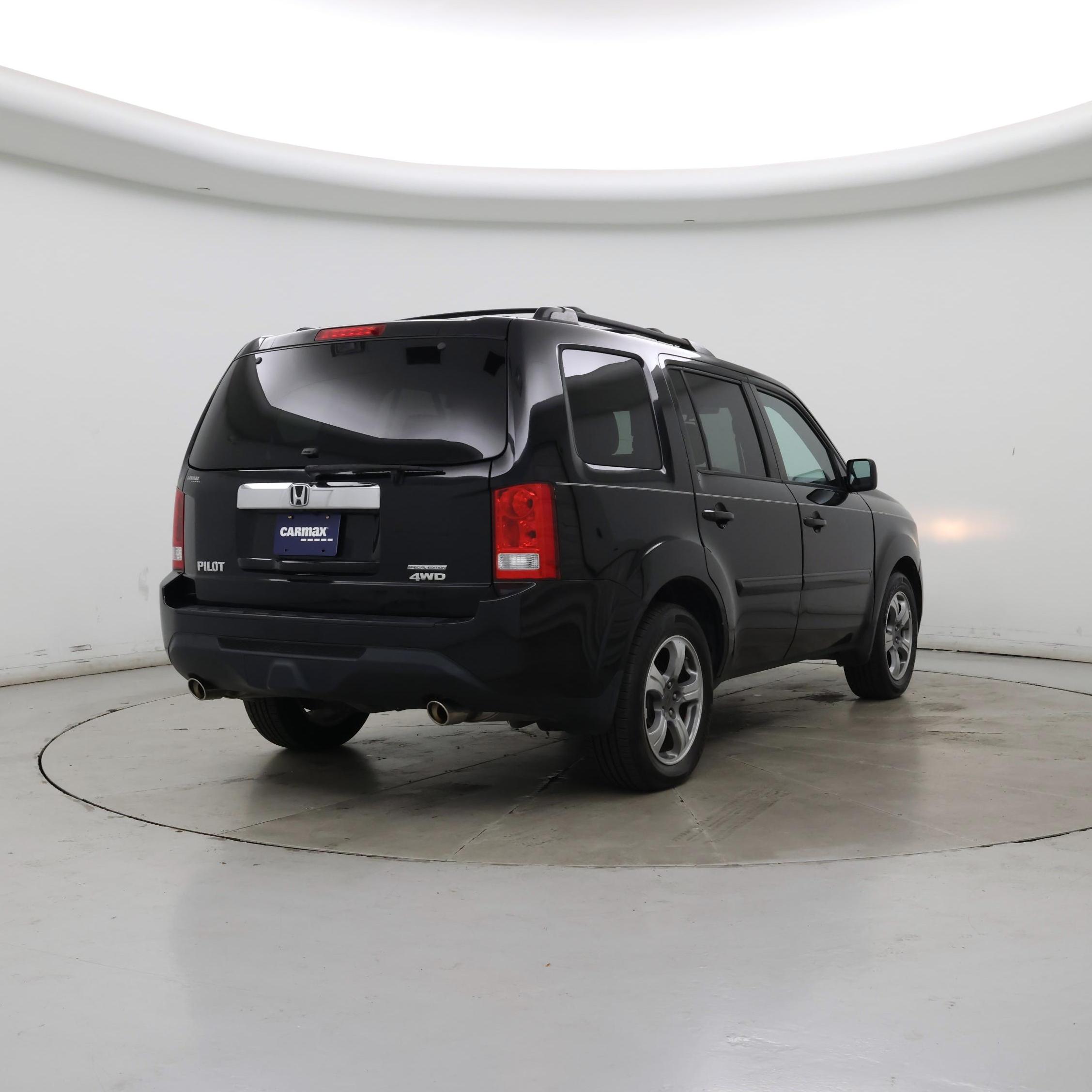Thumbnail: 2015 Honda Pilot - 8
