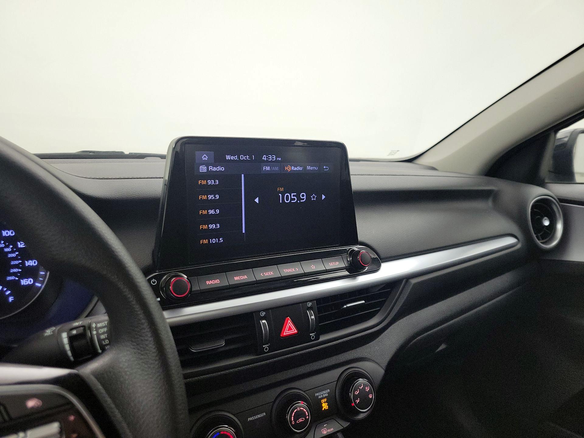 Thumbnail: 2022 Kia Forte - 15