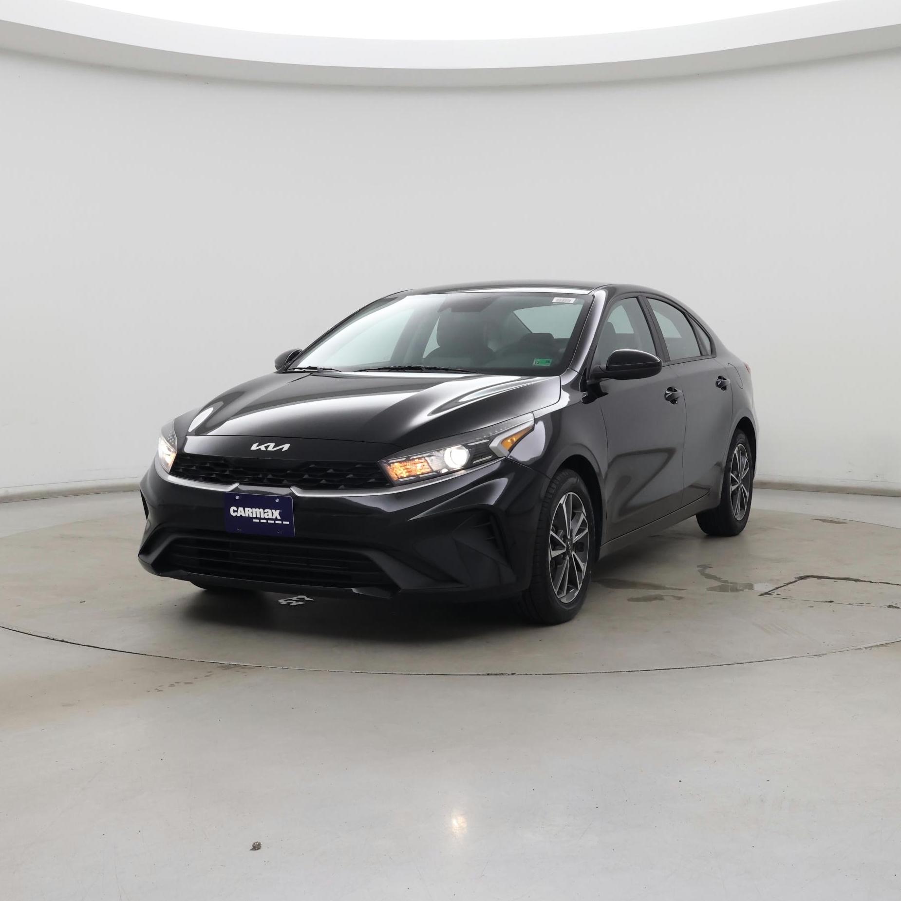 Thumbnail: 2022 Kia Forte - 4