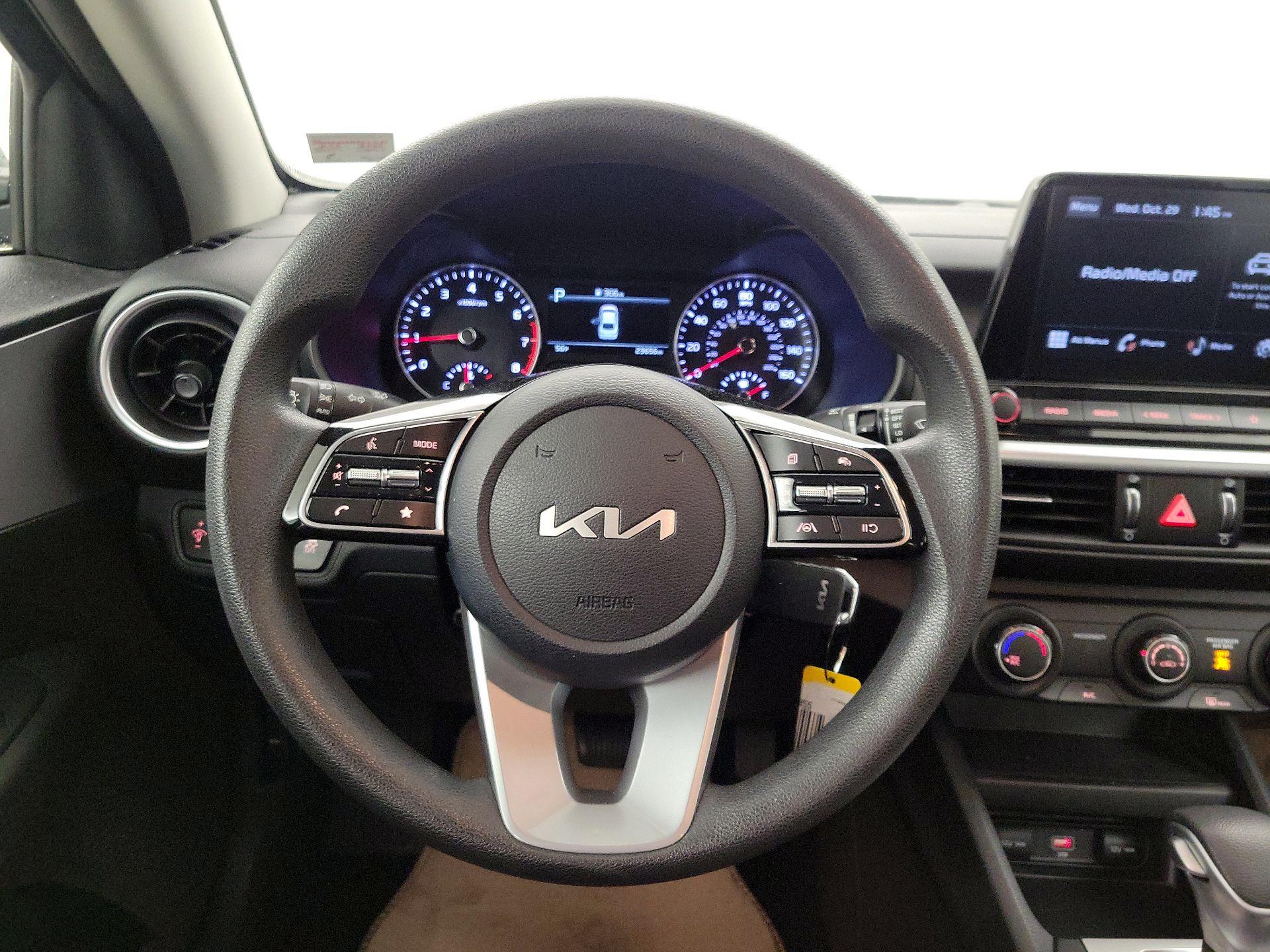 Thumbnail: 2023 Kia Forte - 10