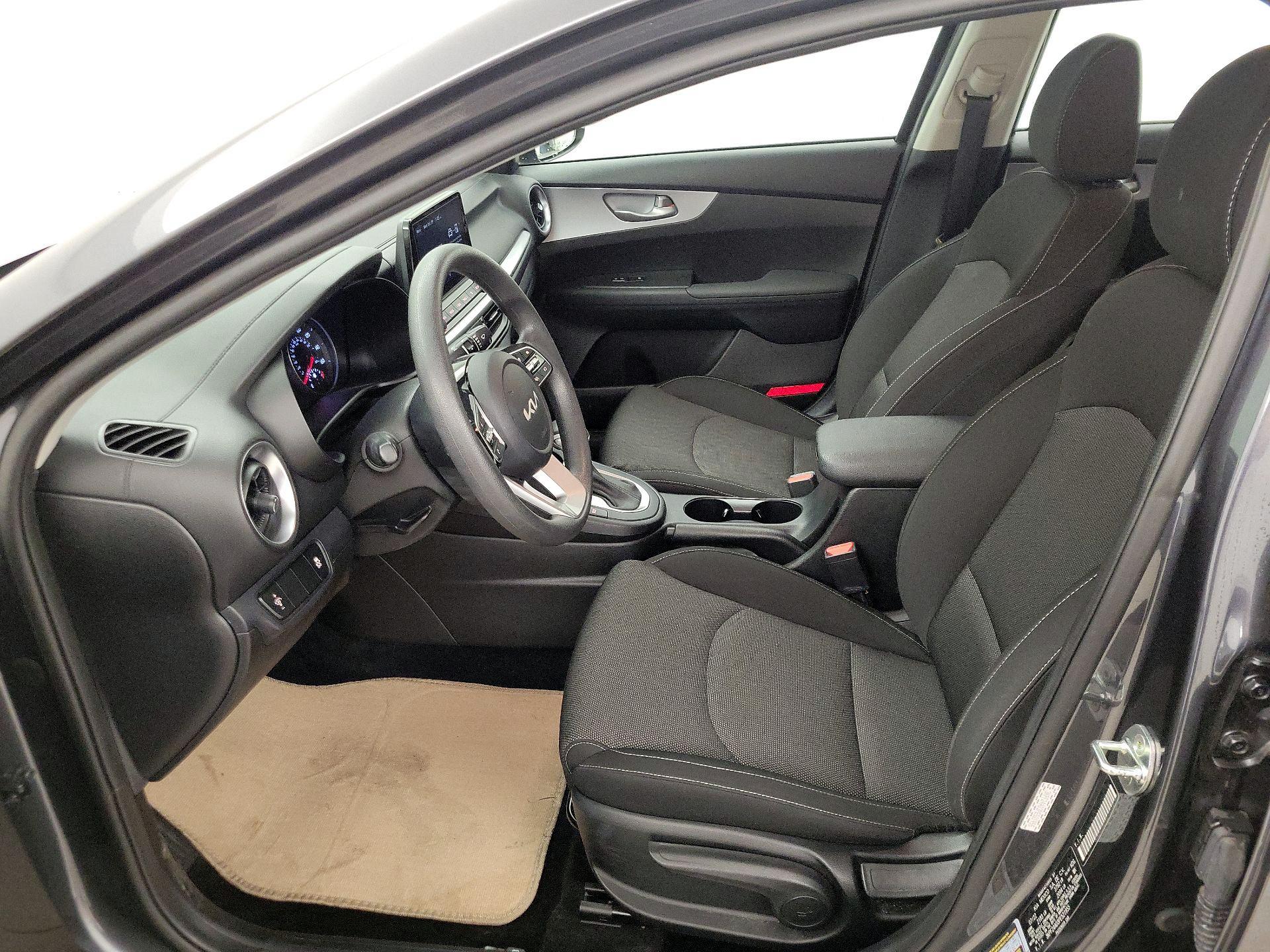 Thumbnail: 2023 Kia Forte - 11