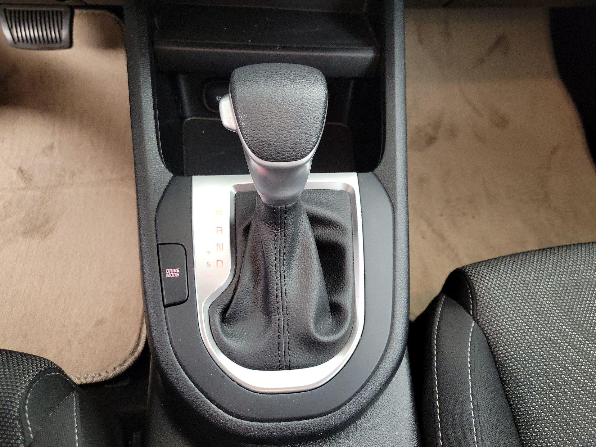 Thumbnail: 2023 Kia Forte - 17