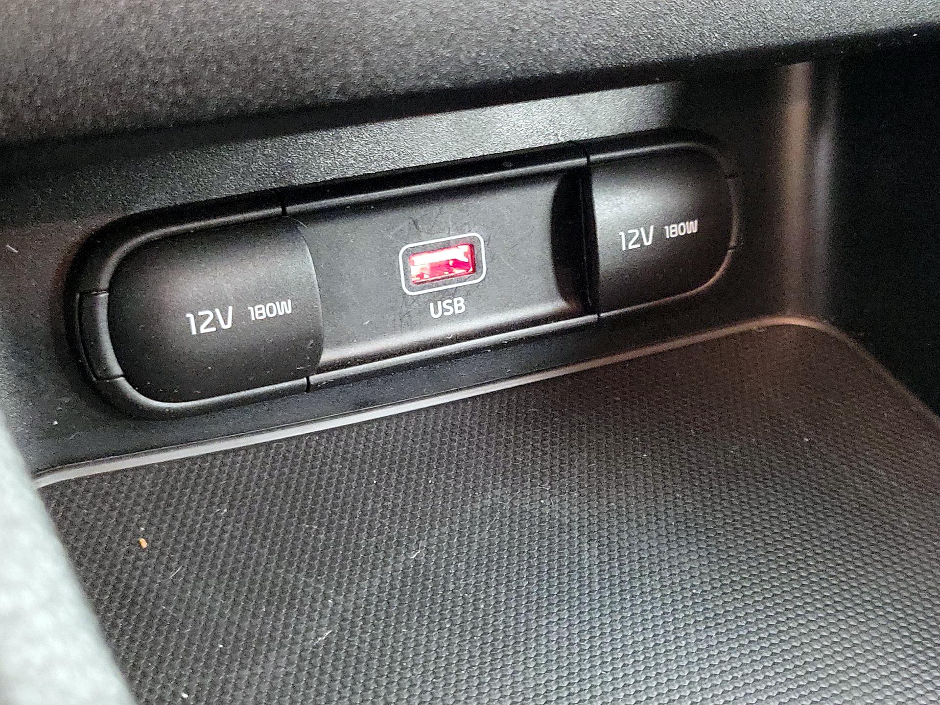 Thumbnail: 2023 Kia Forte - 18