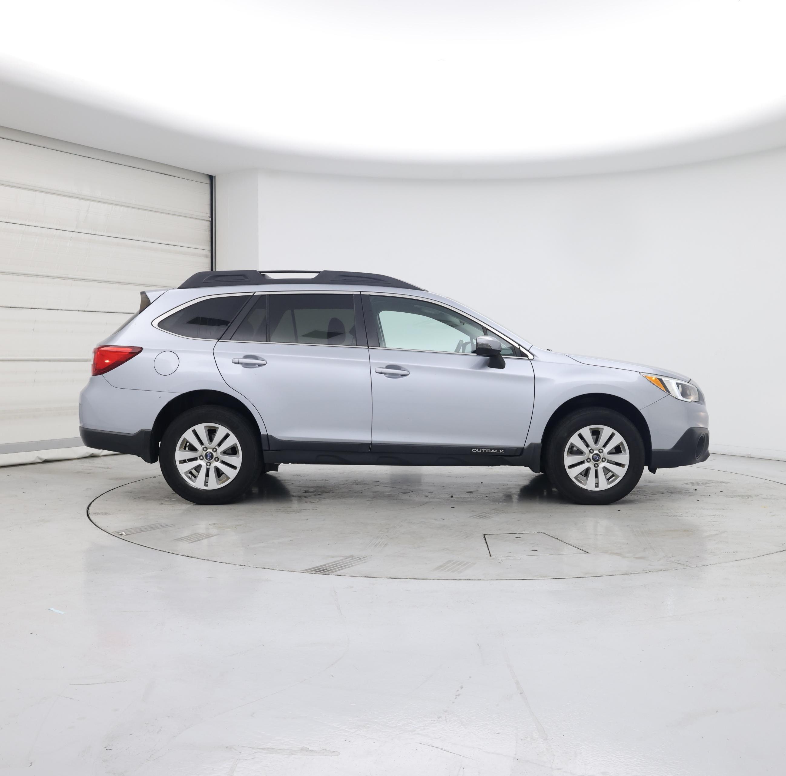 Thumbnail: 2015 Subaru Outback - 7