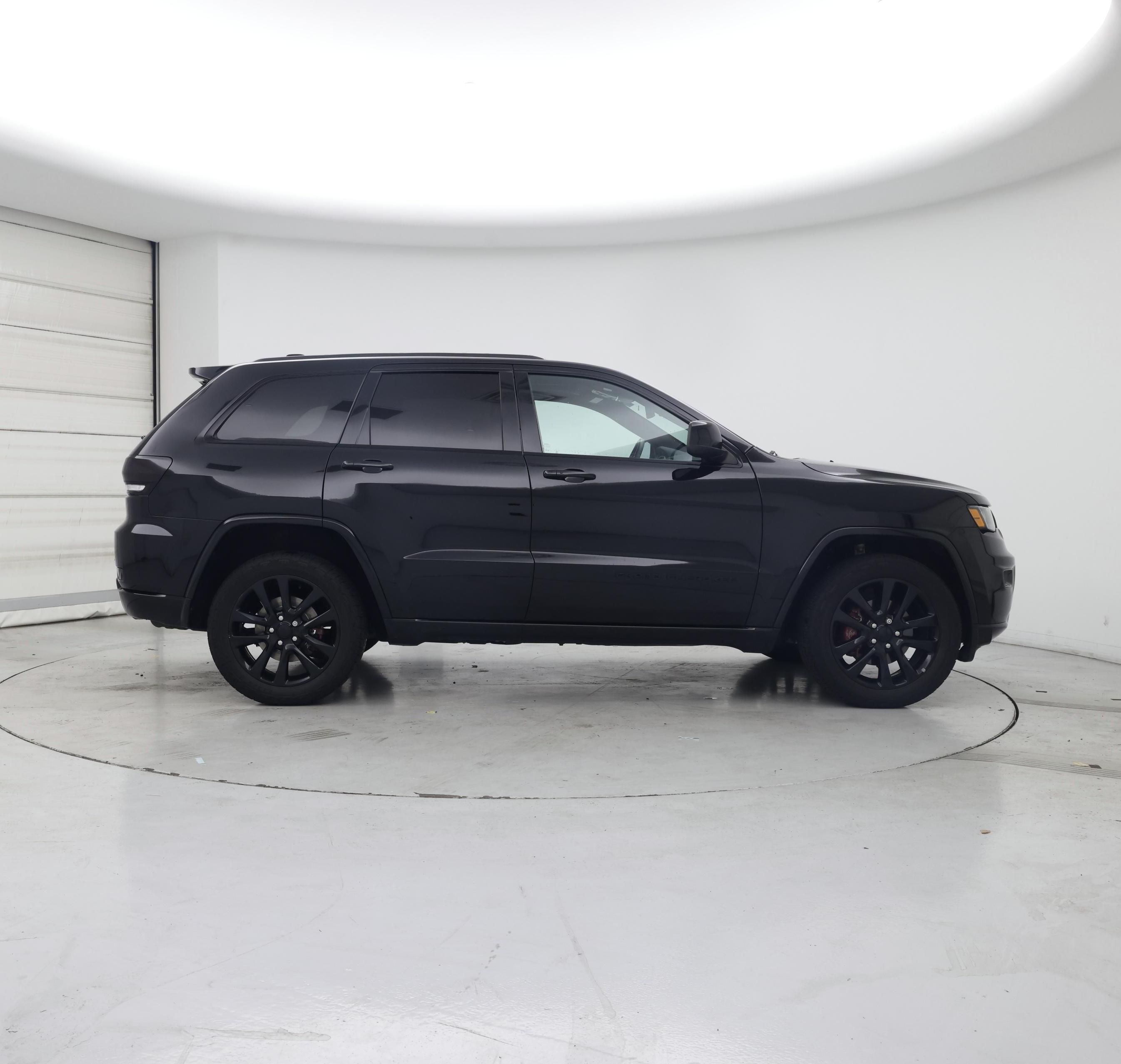 Thumbnail: 2019 Jeep Grand Cherokee - 7