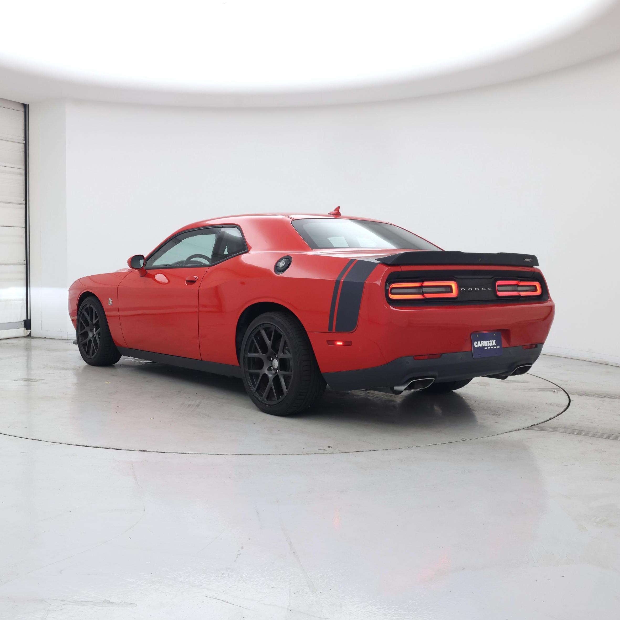 Thumbnail: 2016 Dodge Challenger - 2