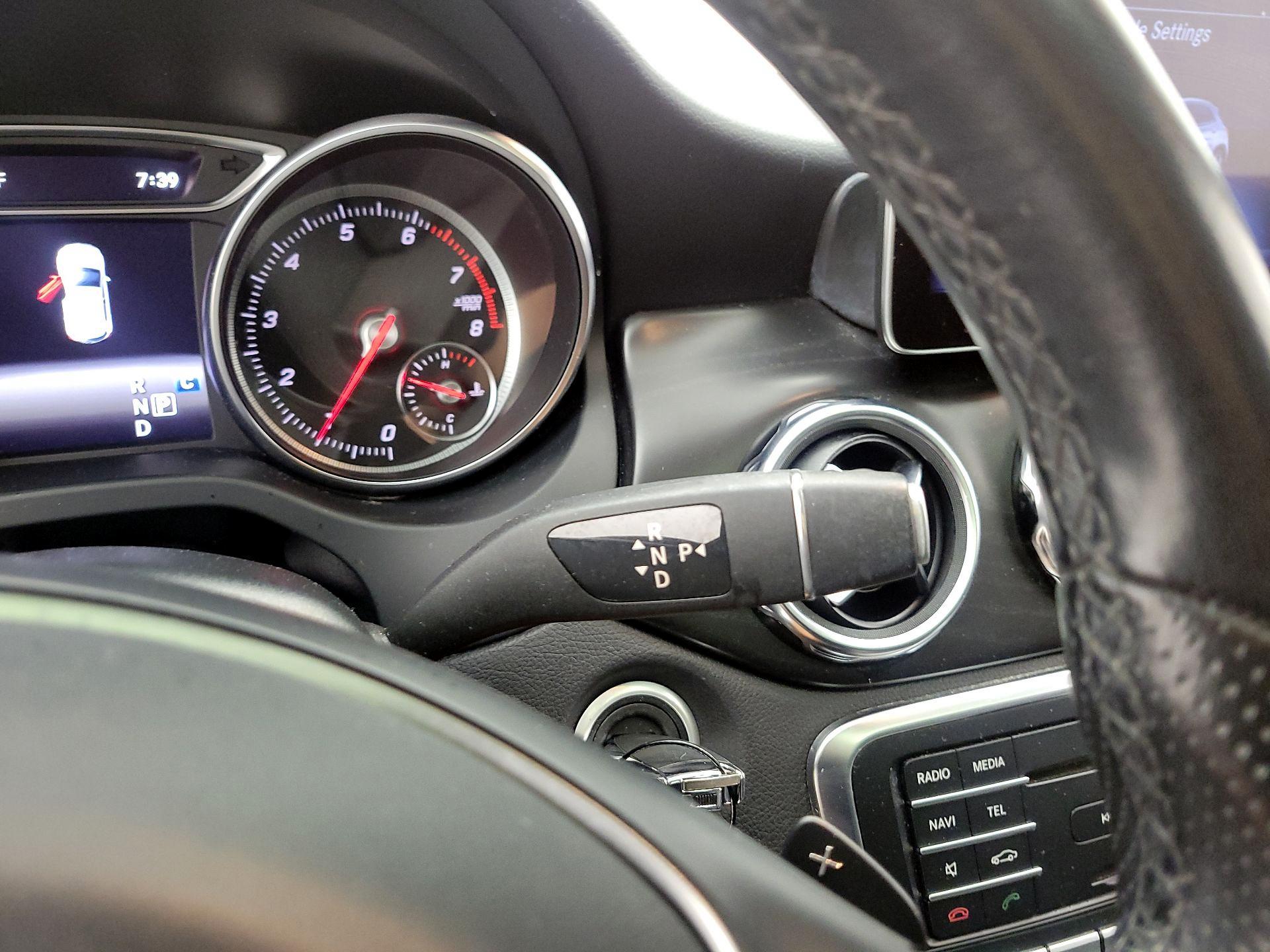 Thumbnail: 2019 Mercedes-Benz E-Class - 17