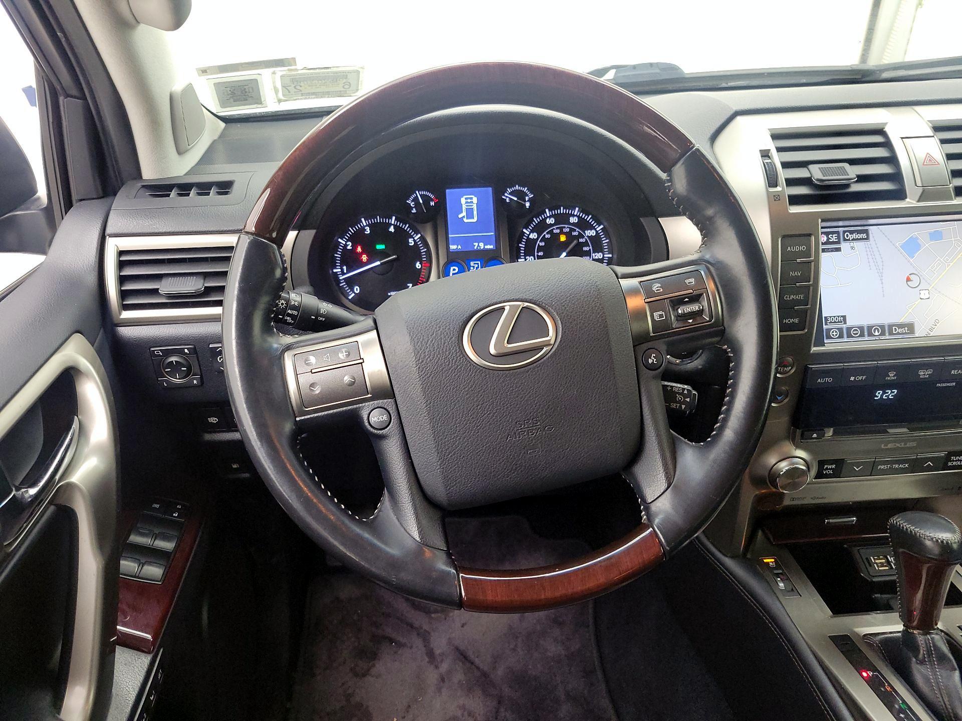 Thumbnail: 2019 Lexus GX - 10