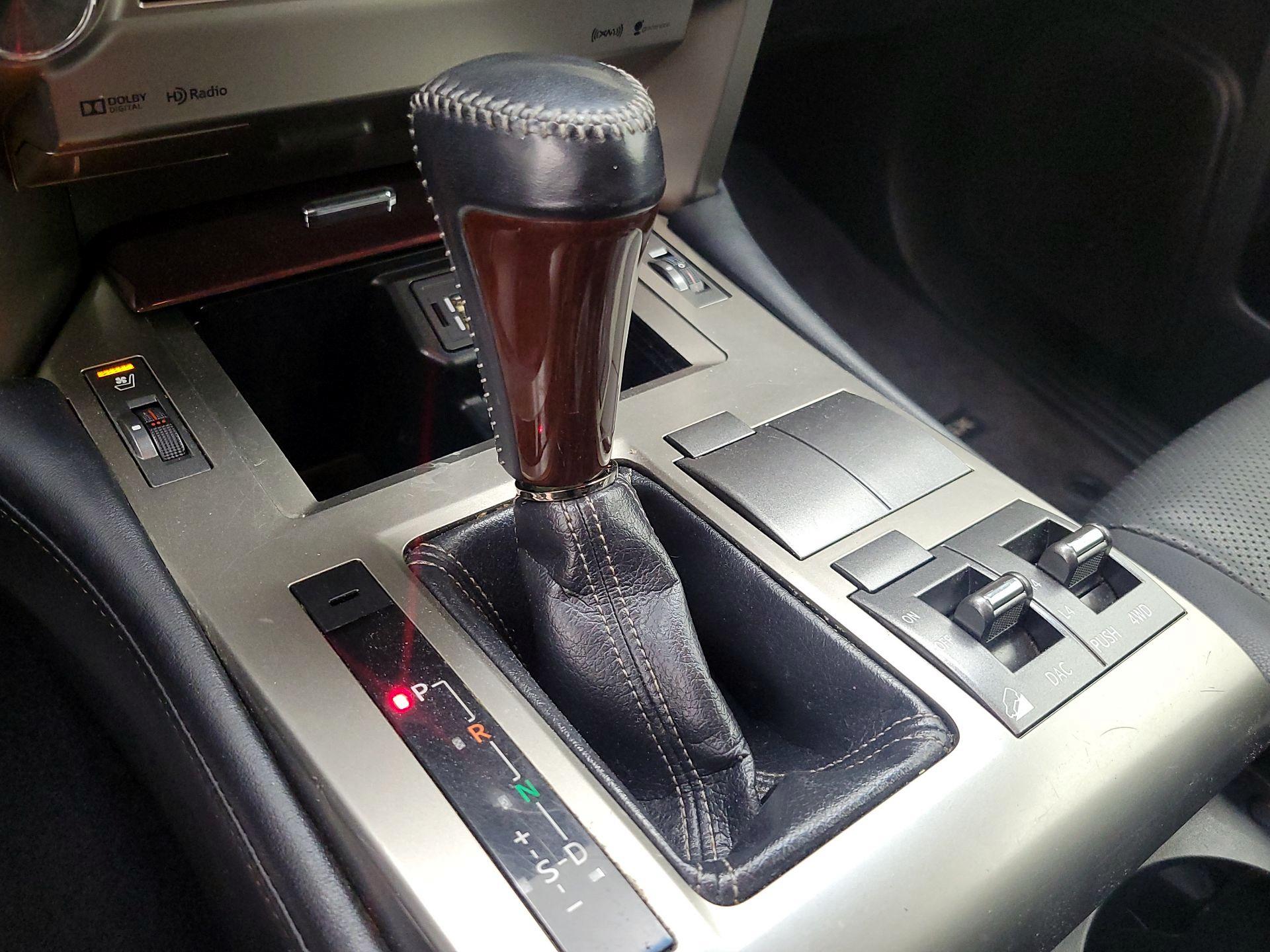 Thumbnail: 2019 Lexus GX - 18