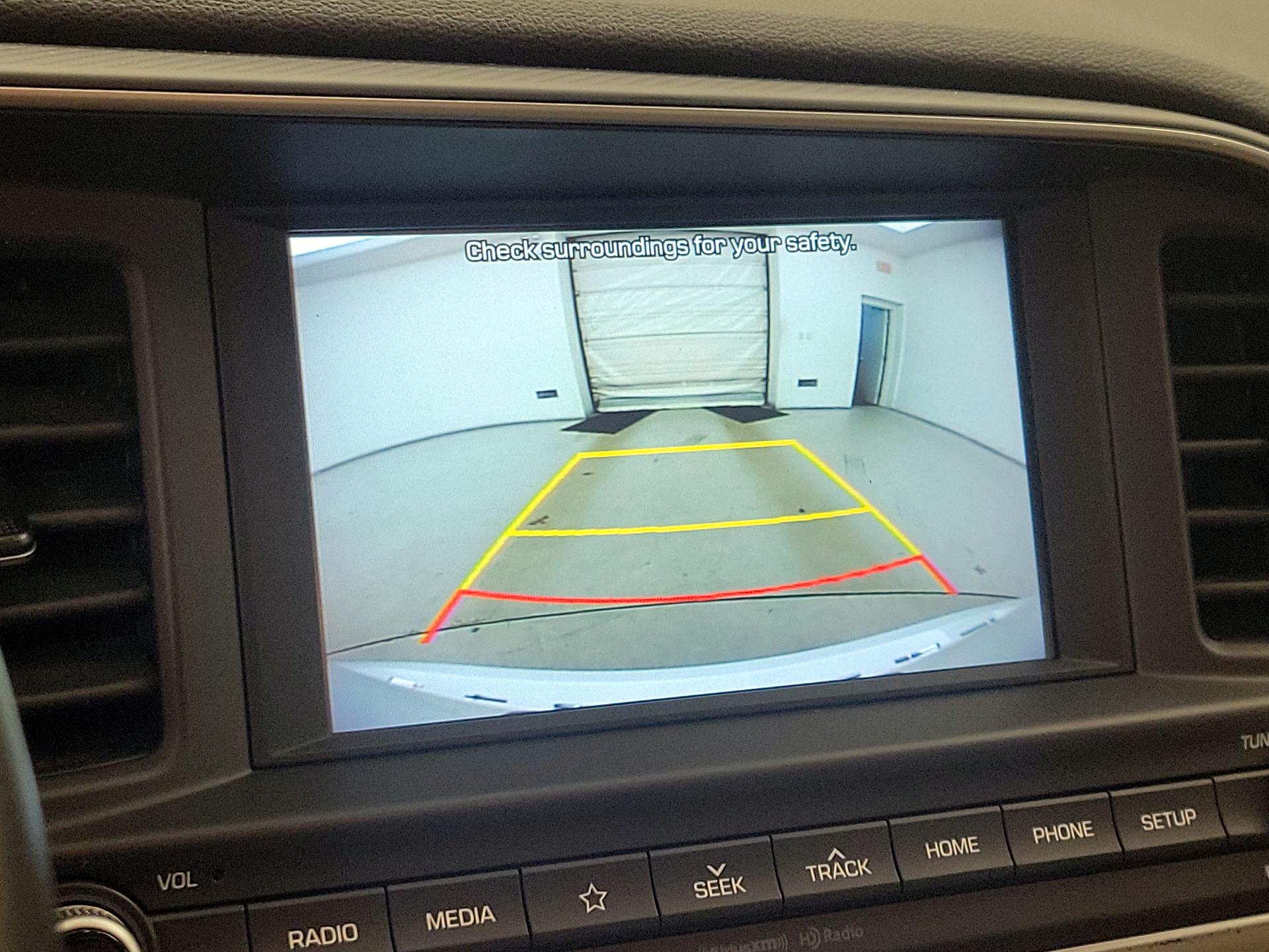 Thumbnail: 2020 Hyundai Elantra - 14