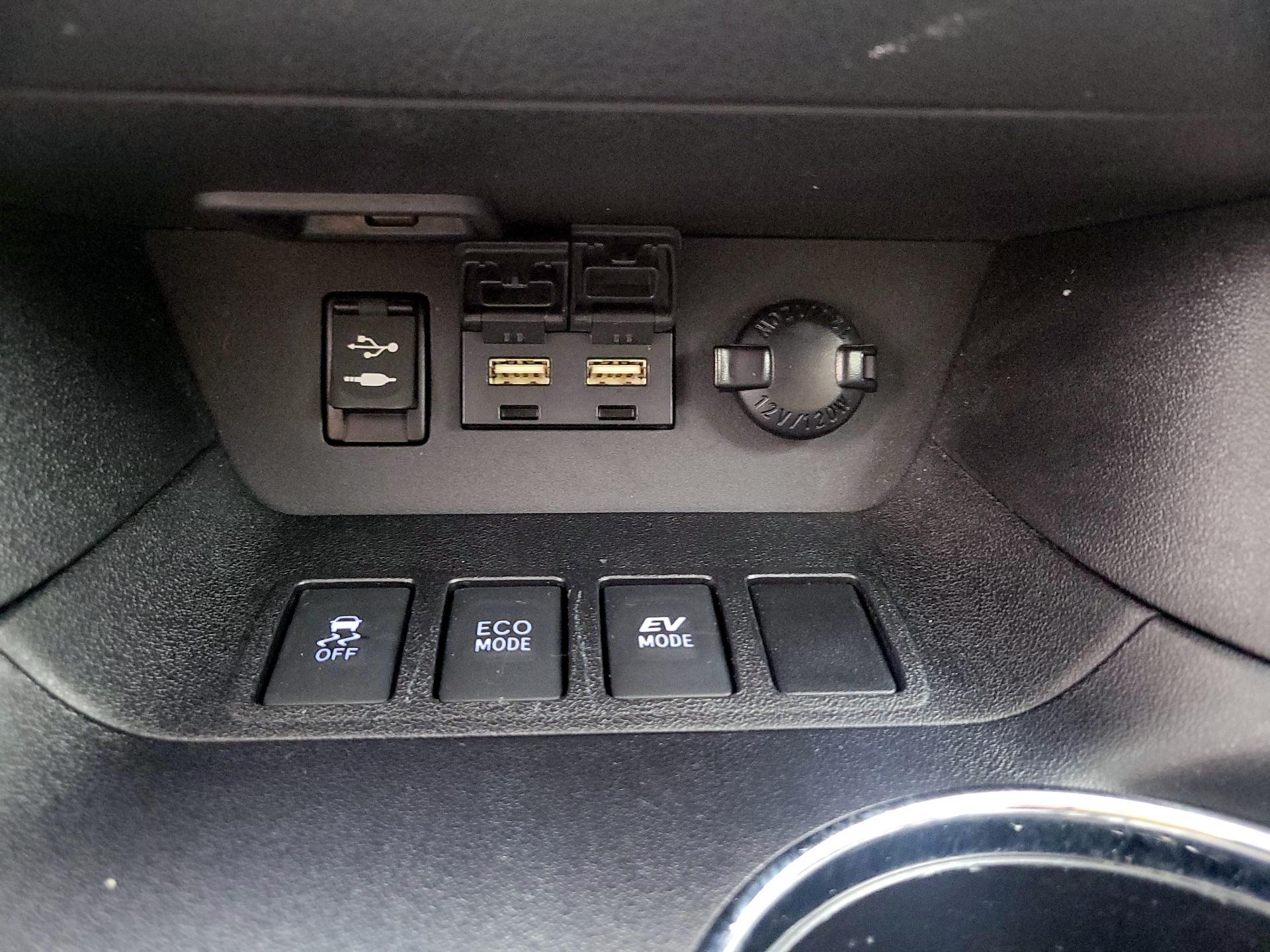 Thumbnail: 2019 Toyota Highlander - 19