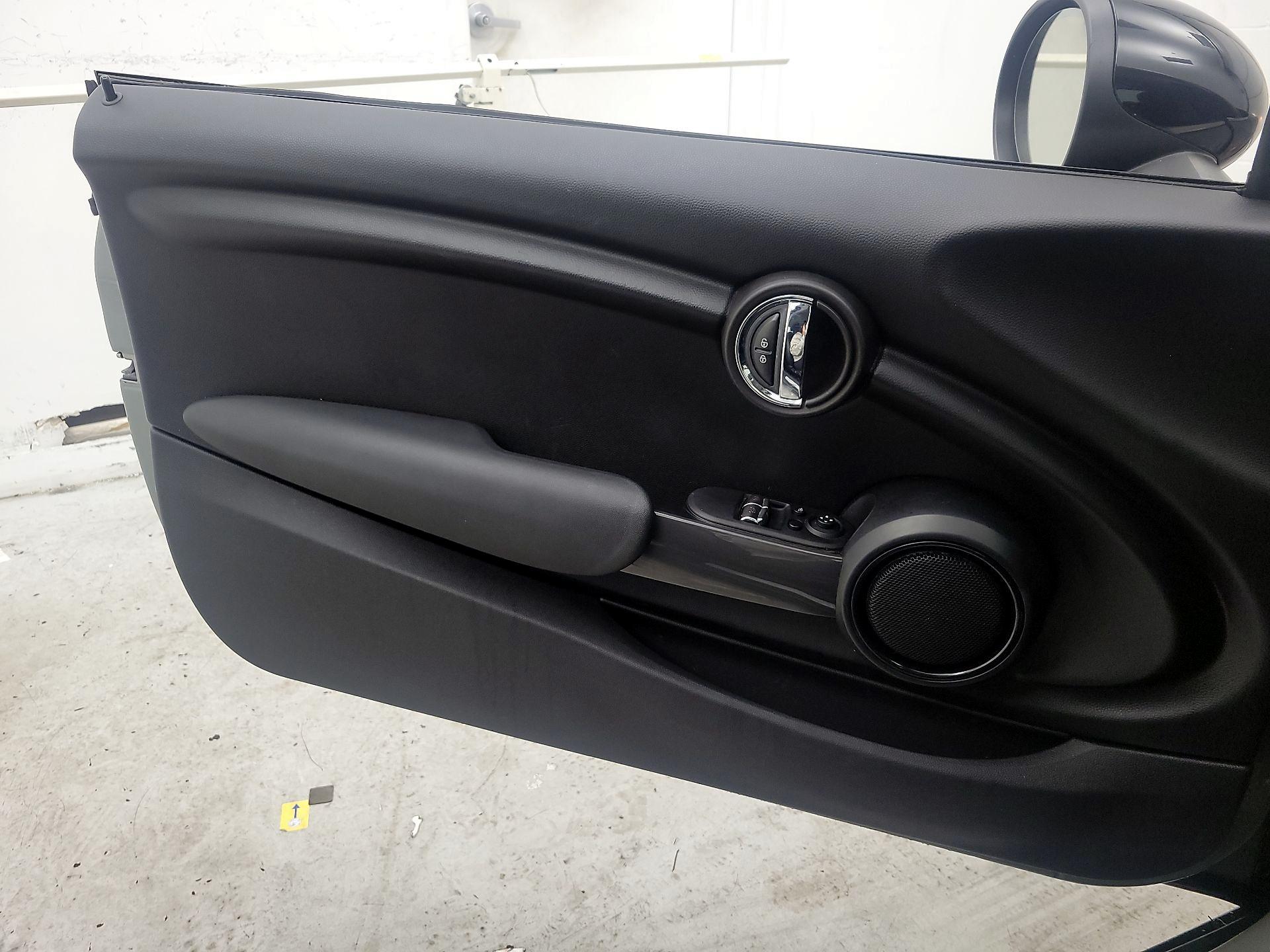 Thumbnail: 2017 MINI Cooper Hardtop - 12