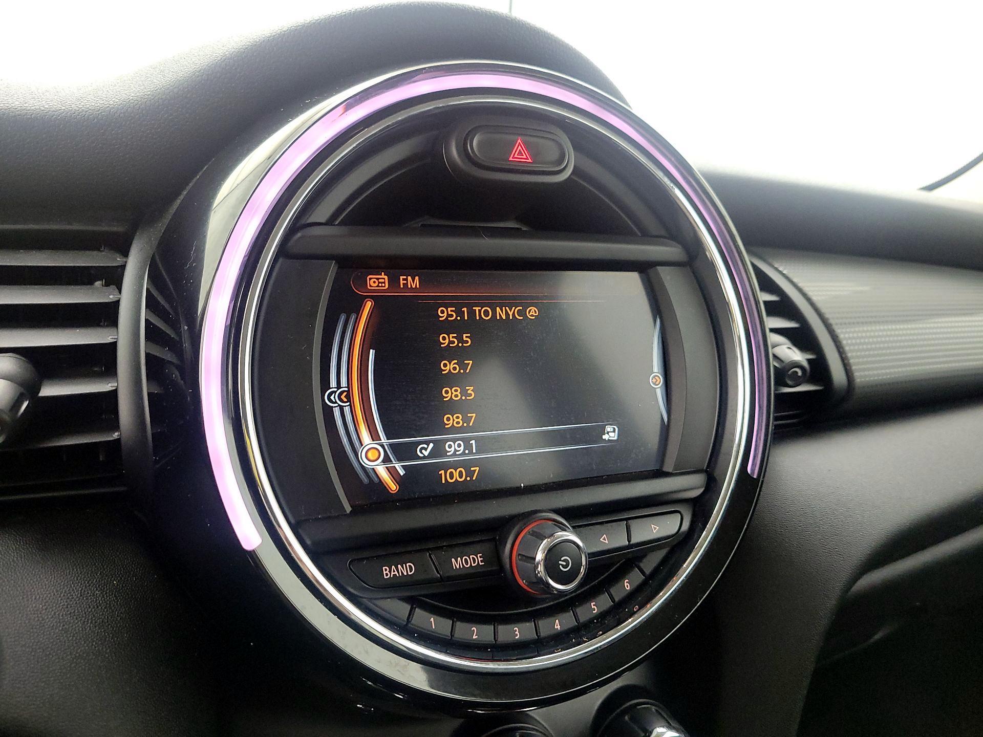 Thumbnail: 2017 MINI Cooper Hardtop - 15