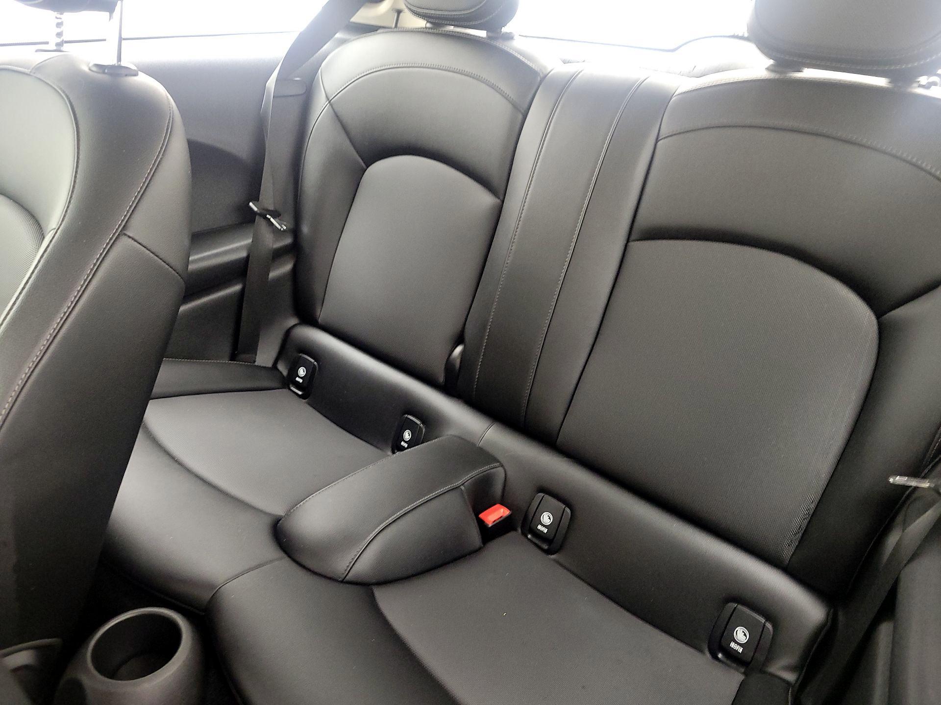 Thumbnail: 2017 MINI Cooper Hardtop - 19