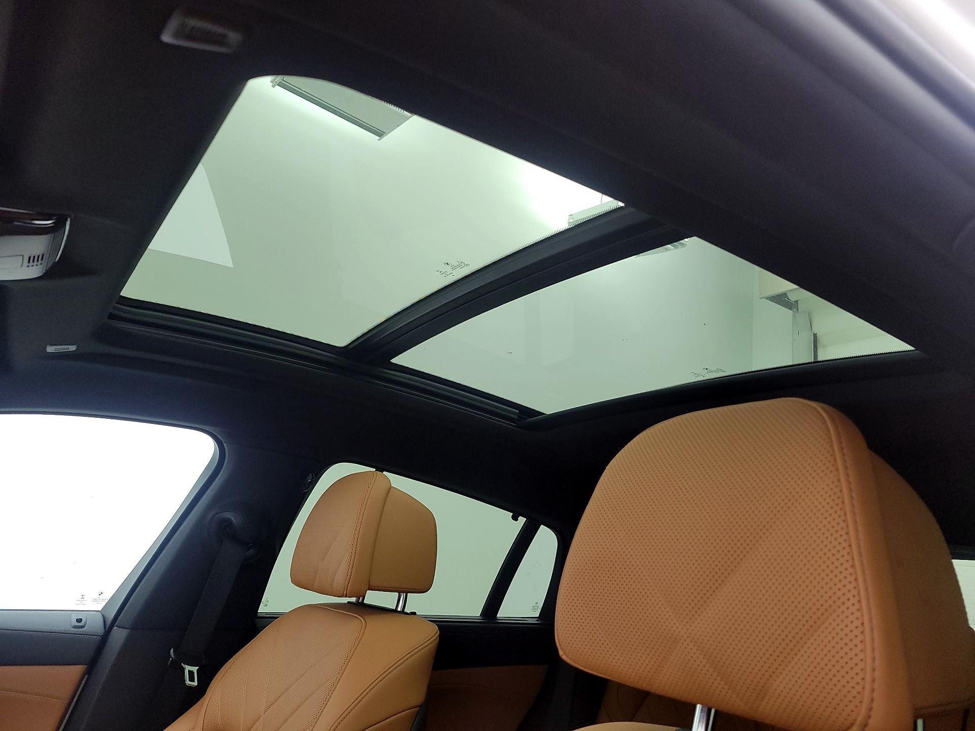 Thumbnail: 2023 BMW X6 - 19