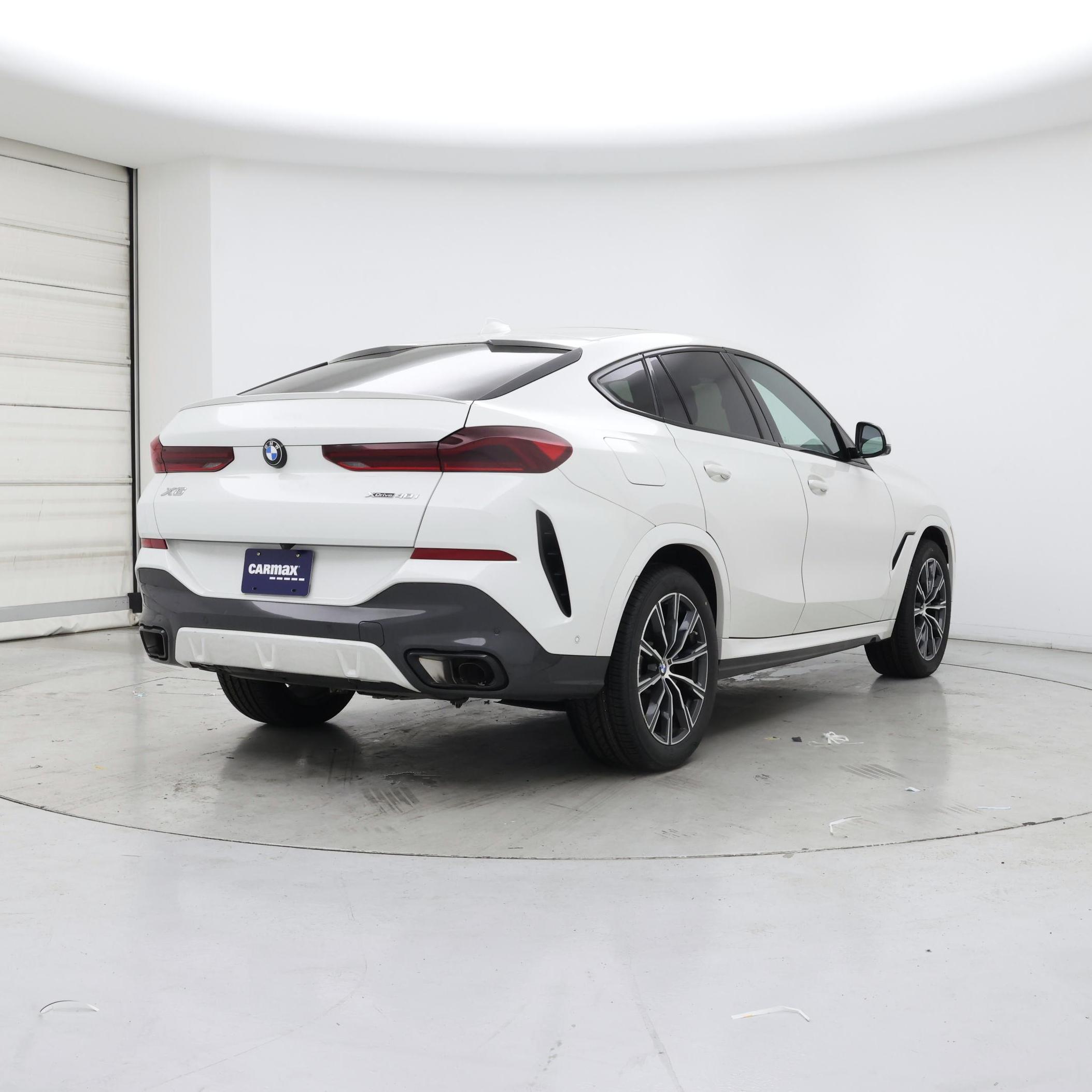 Thumbnail: 2023 BMW X6 - 8