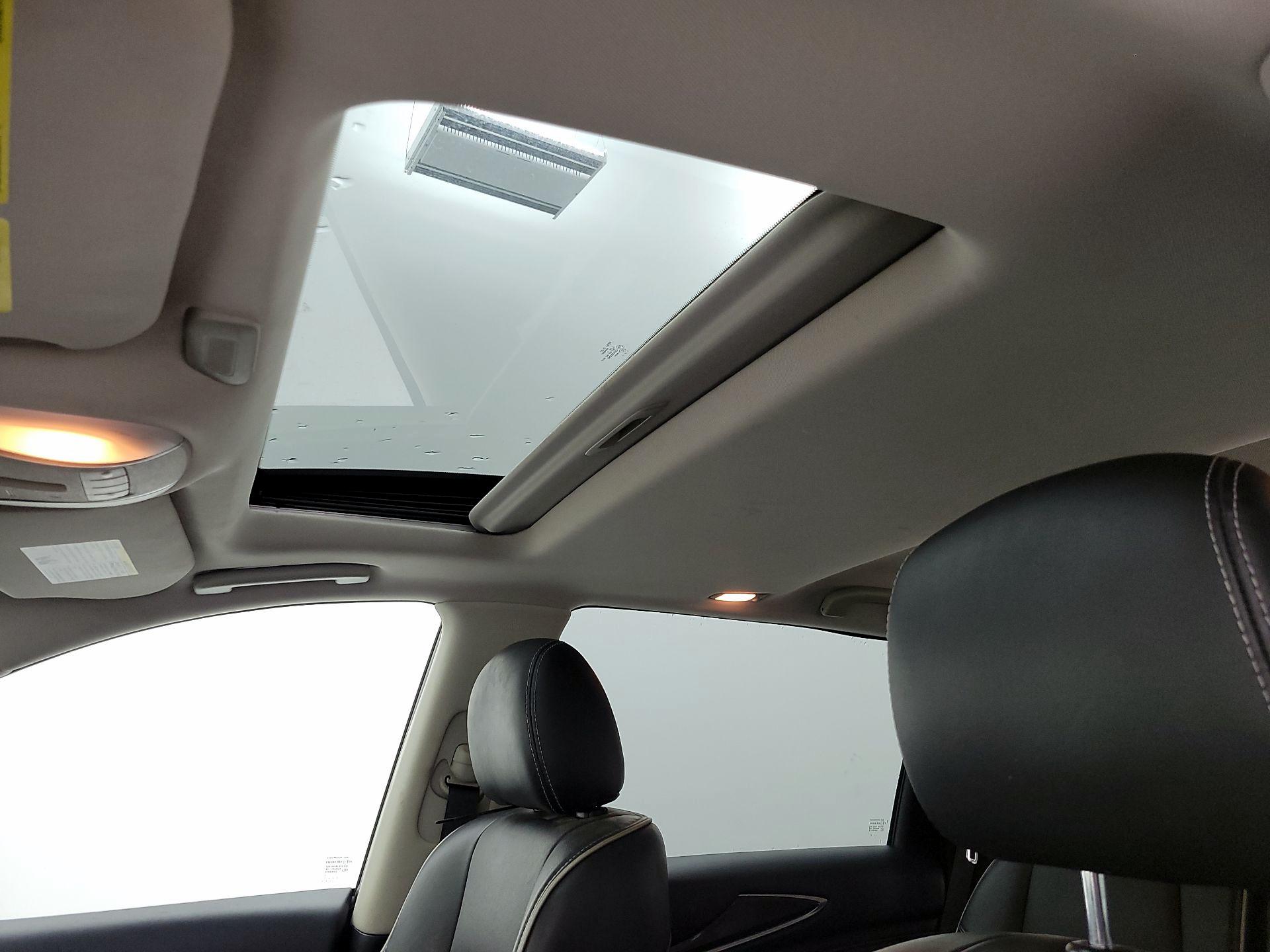 Thumbnail: 2019 INFINITI QX60 - 19