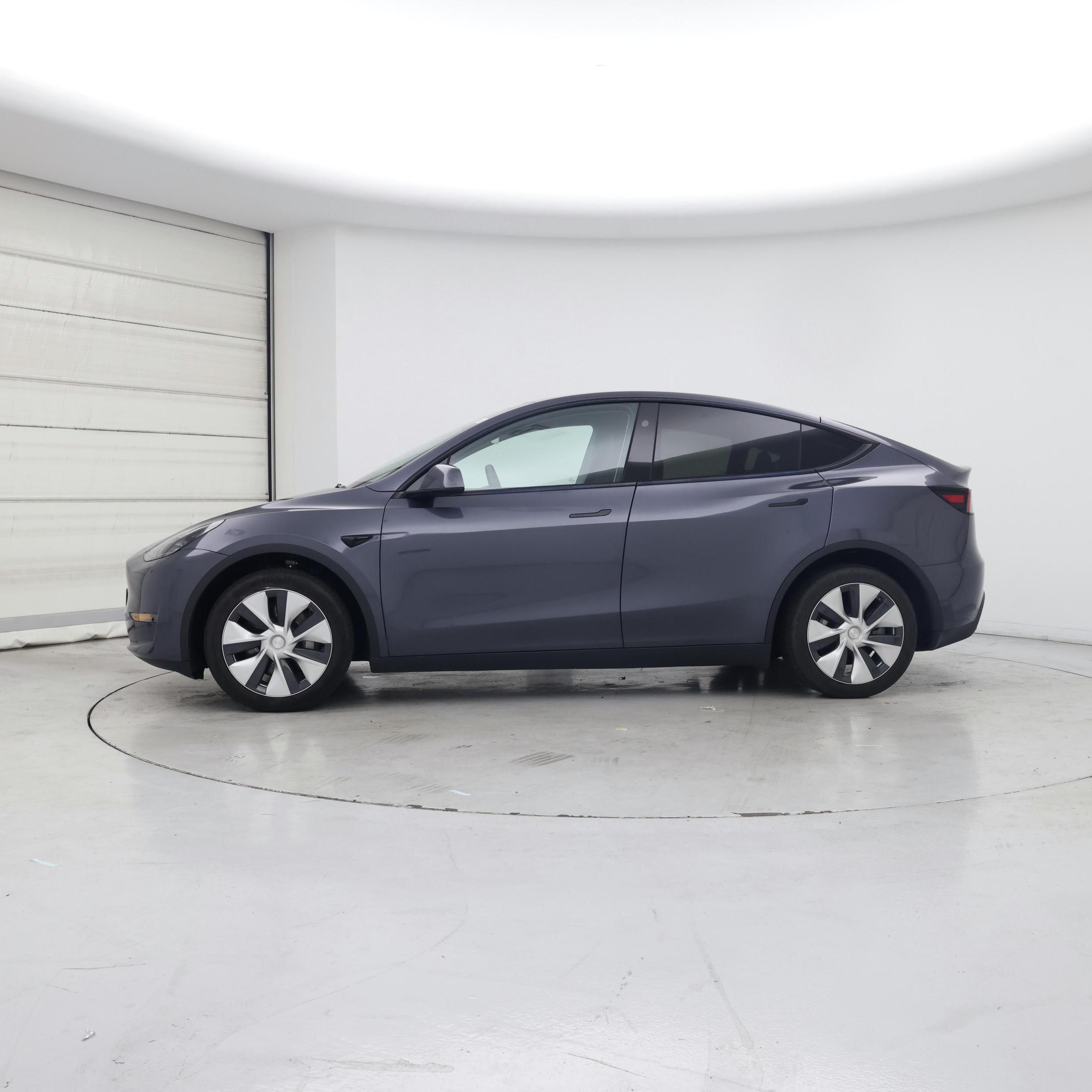 Thumbnail: 2023 Tesla Model Y - 3