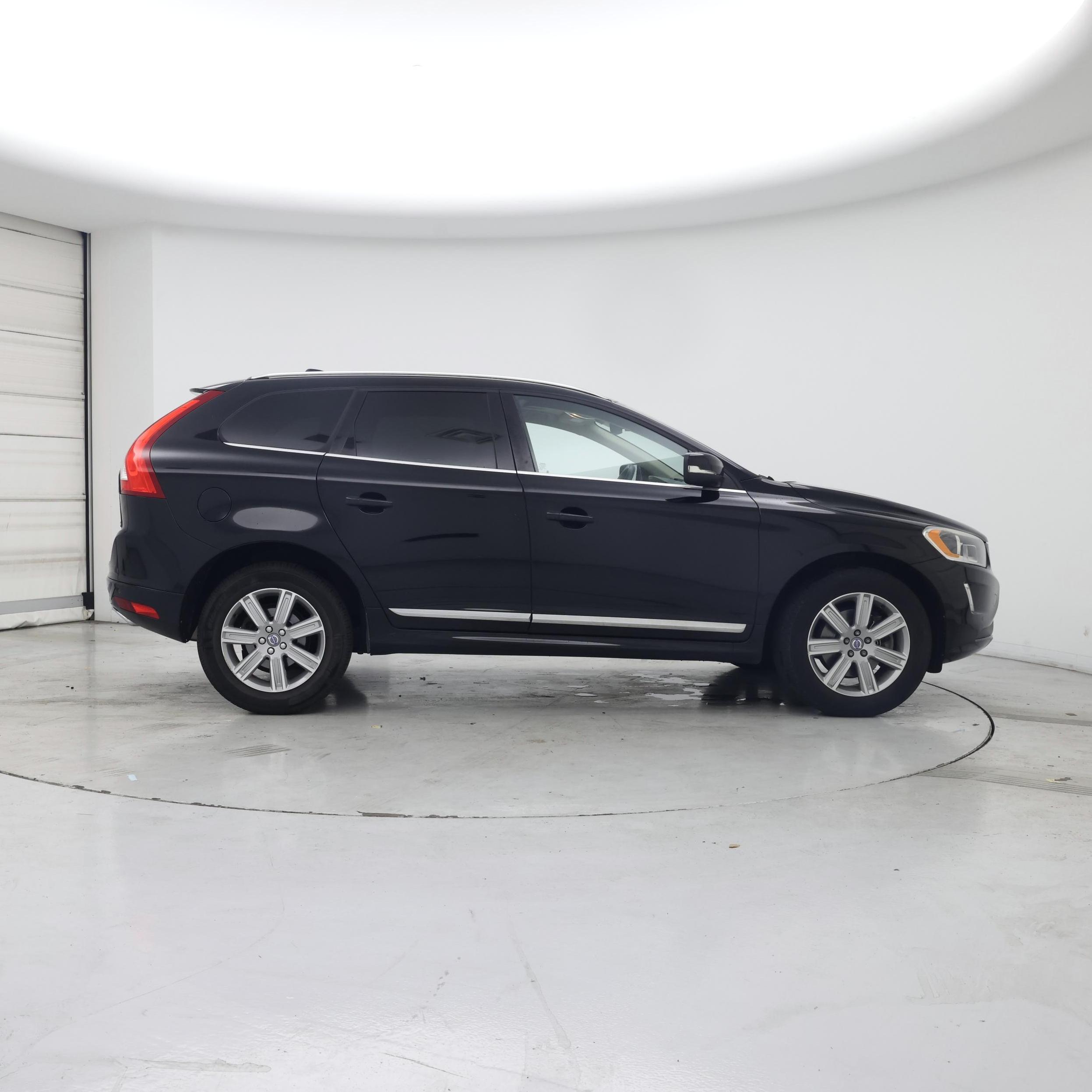 Thumbnail: 2016 Volvo XC60 - 7