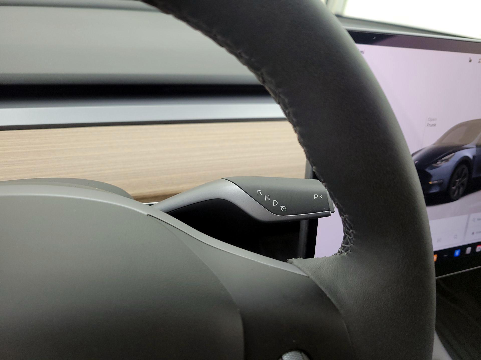 Thumbnail: 2025 Tesla Model Y - 17